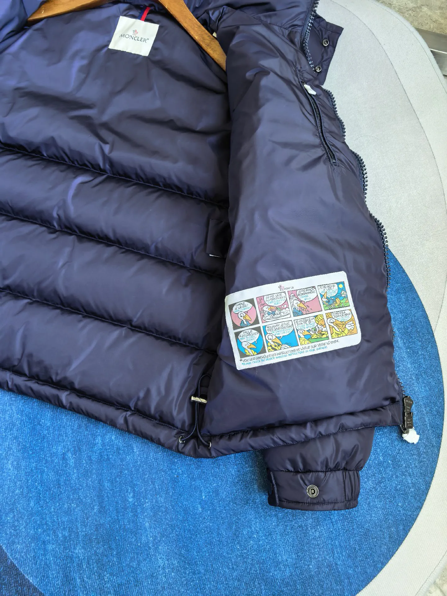 Men's Jackets And Down Jackets MONCLER 17864962
