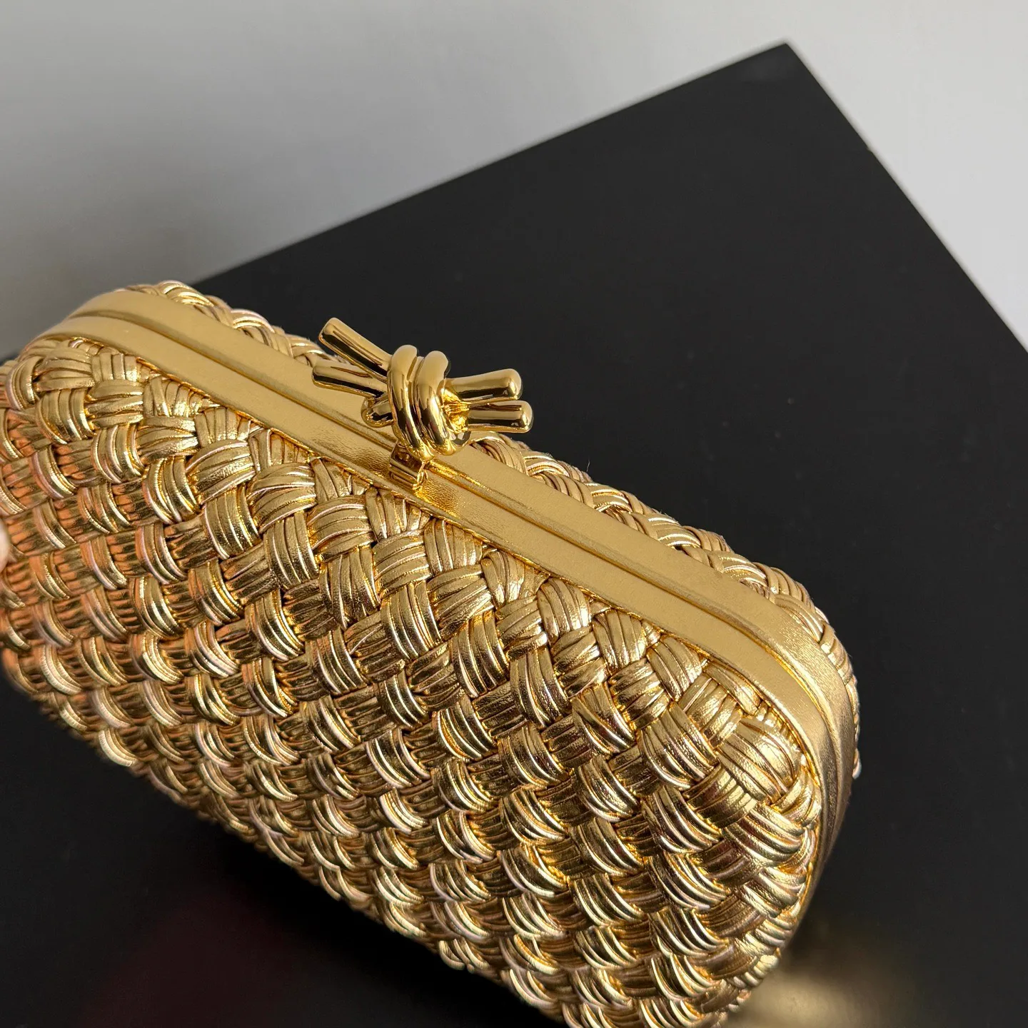 Women's Clutches BOTTEGA VENETA 17313238
