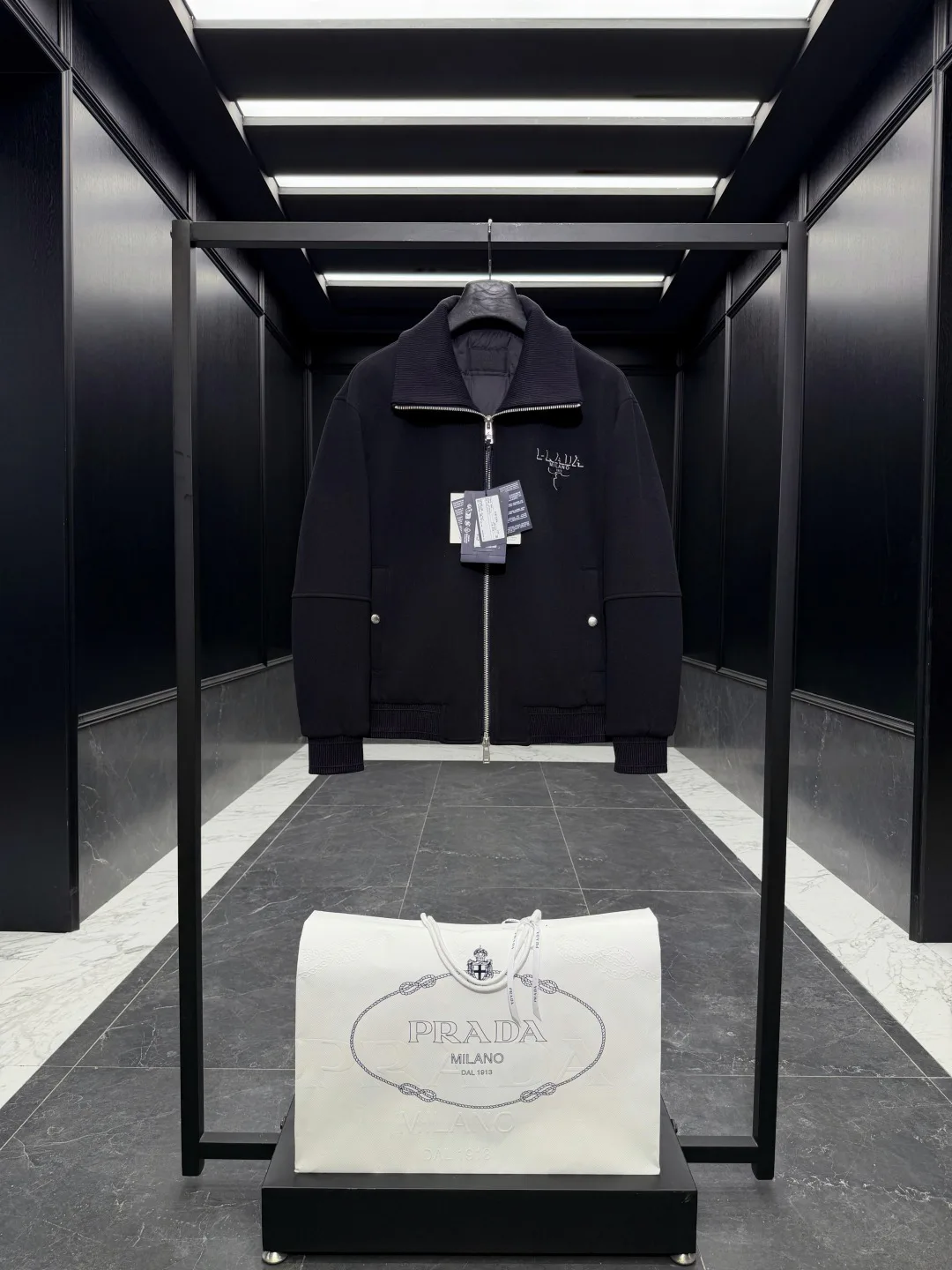 Куртки И Пуховики Мужские Prada 18596140
