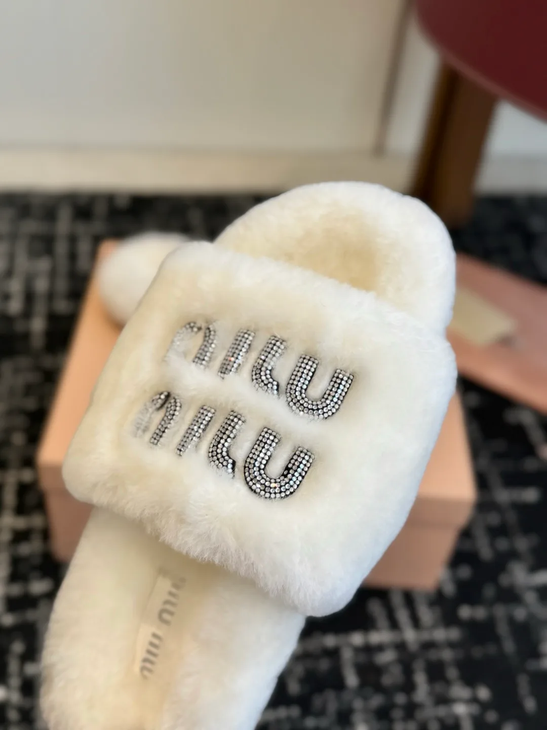 Women's Slippers MIU MIU 18139572