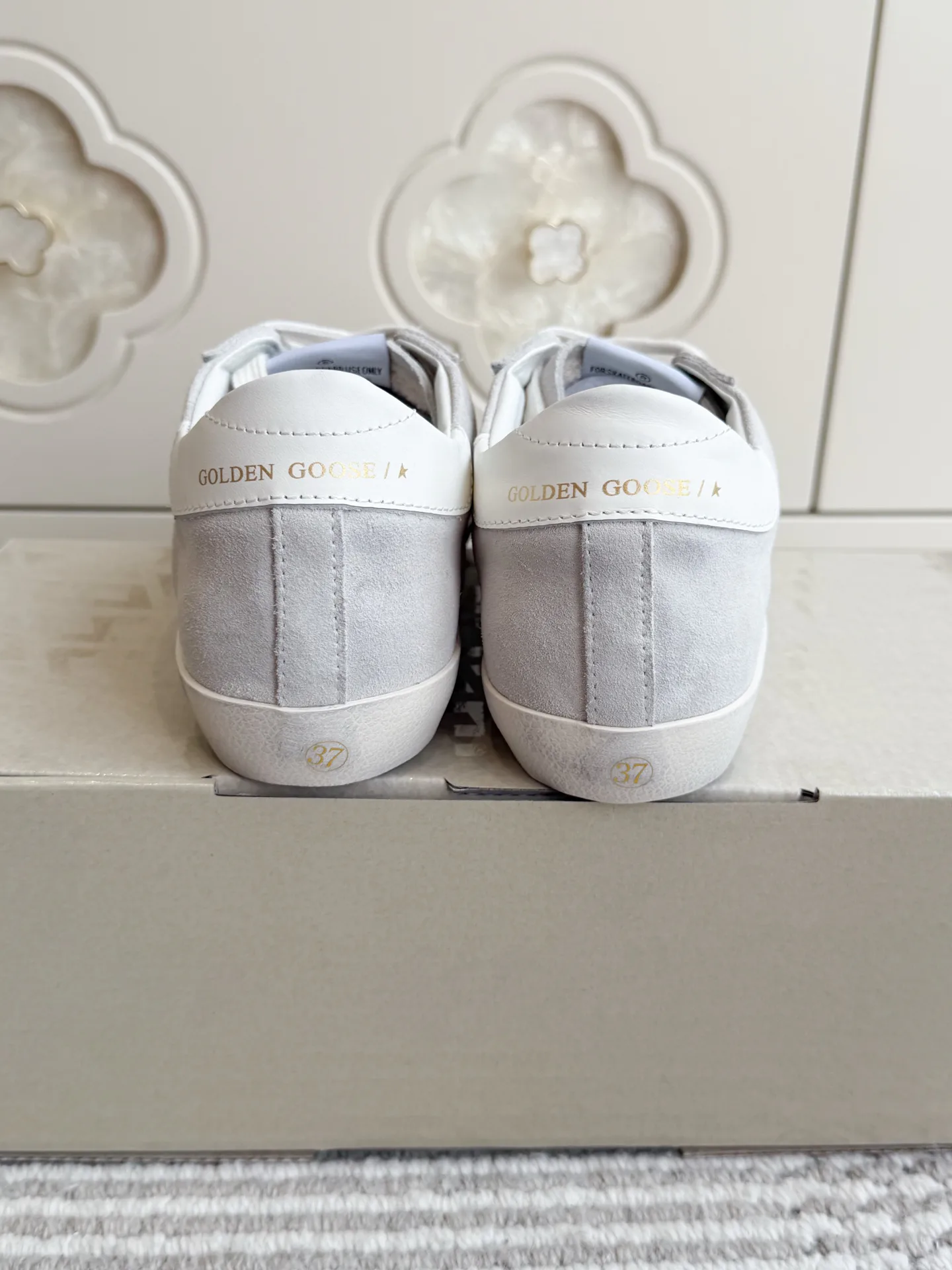 Women's Sneakers GOLDEN GOOSE 18360498