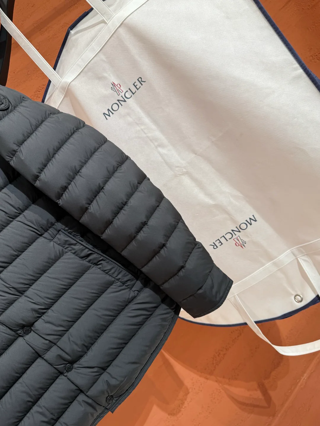 Women's Jackets And Down Jackets MONCLER 18436263