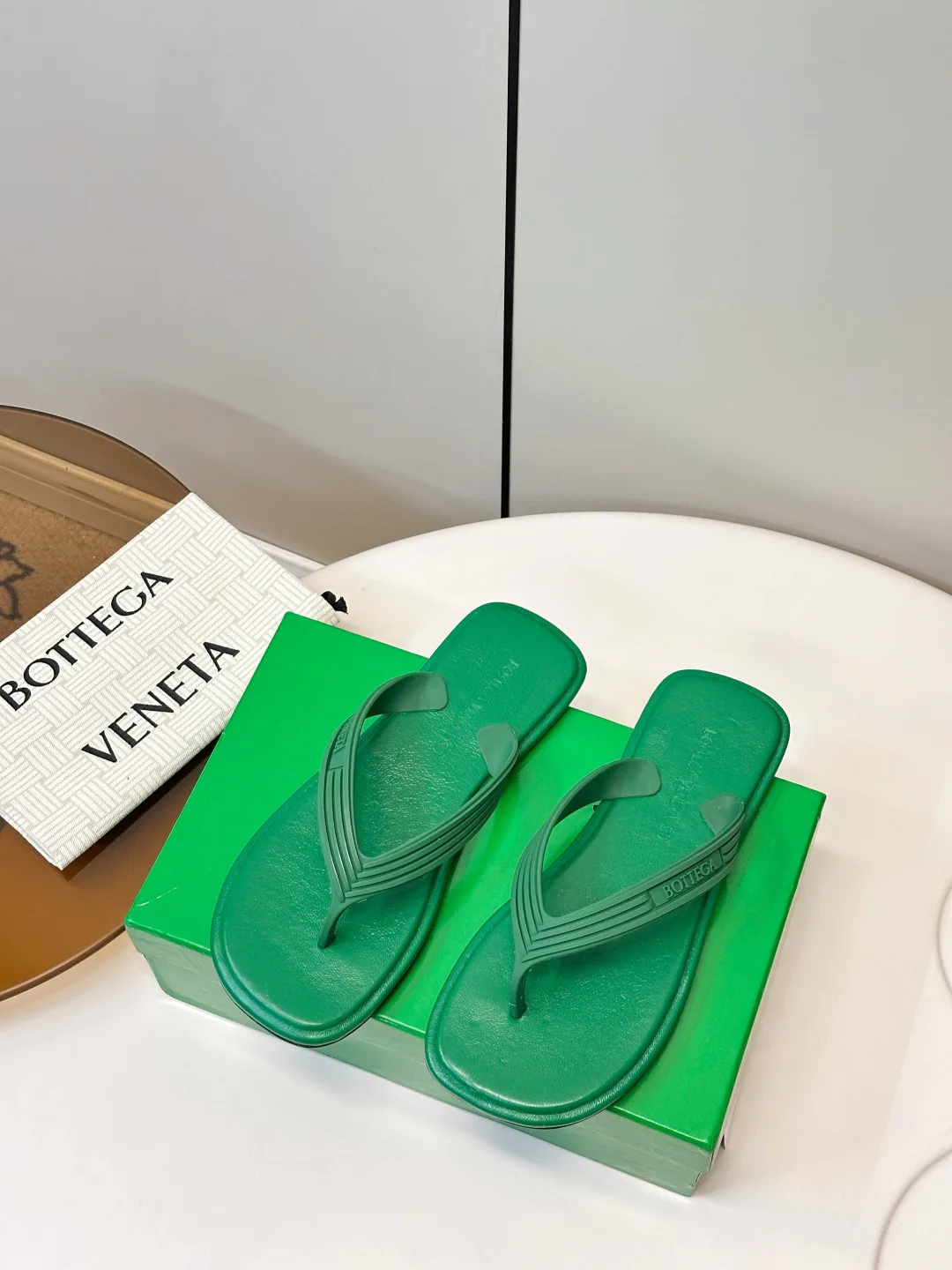 Women's Flip-Flops BOTTEGA VENETA 17054284