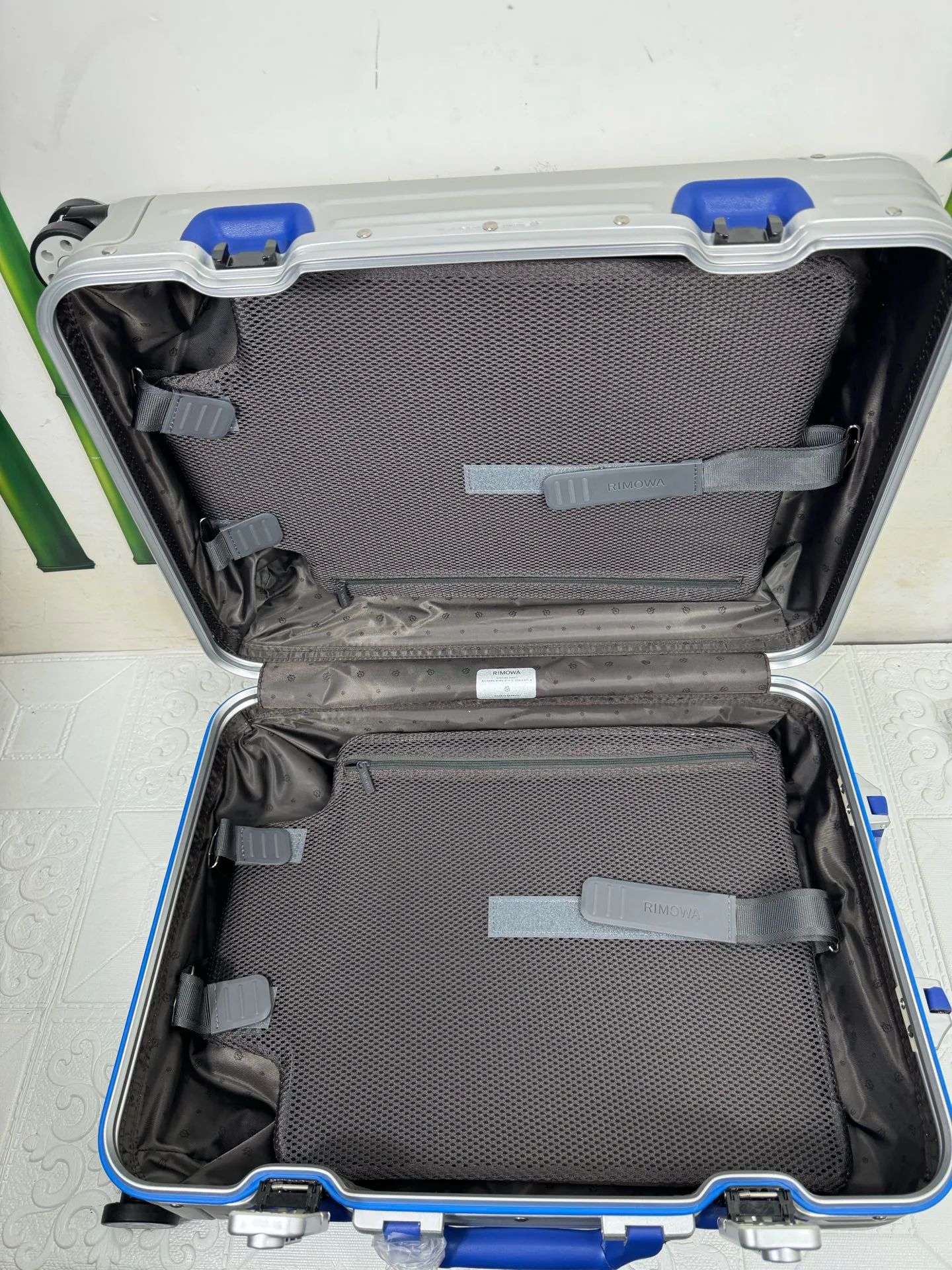Suitcases RIMOWA 17662917