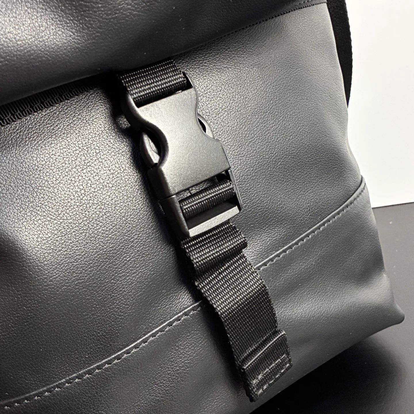 Women's Shoulder Bags BALENCIAGA 18136515