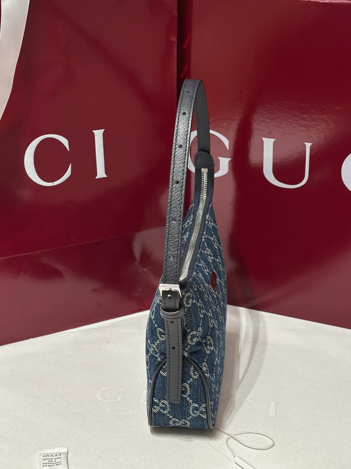 Women's Shoulder Bags GUCCI 17933689