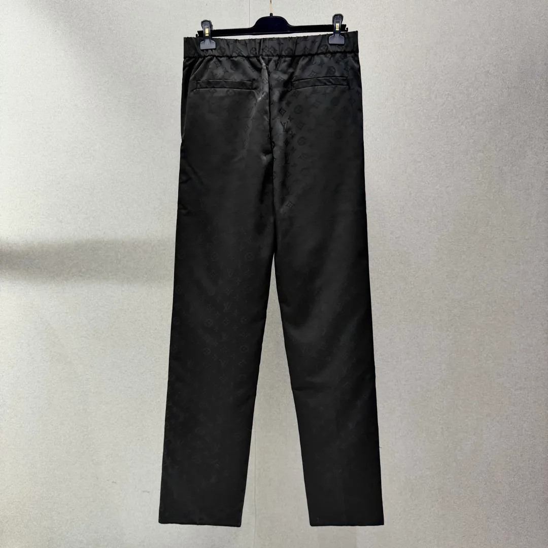 Men's Trousers LOUIS VUITTON 18174032