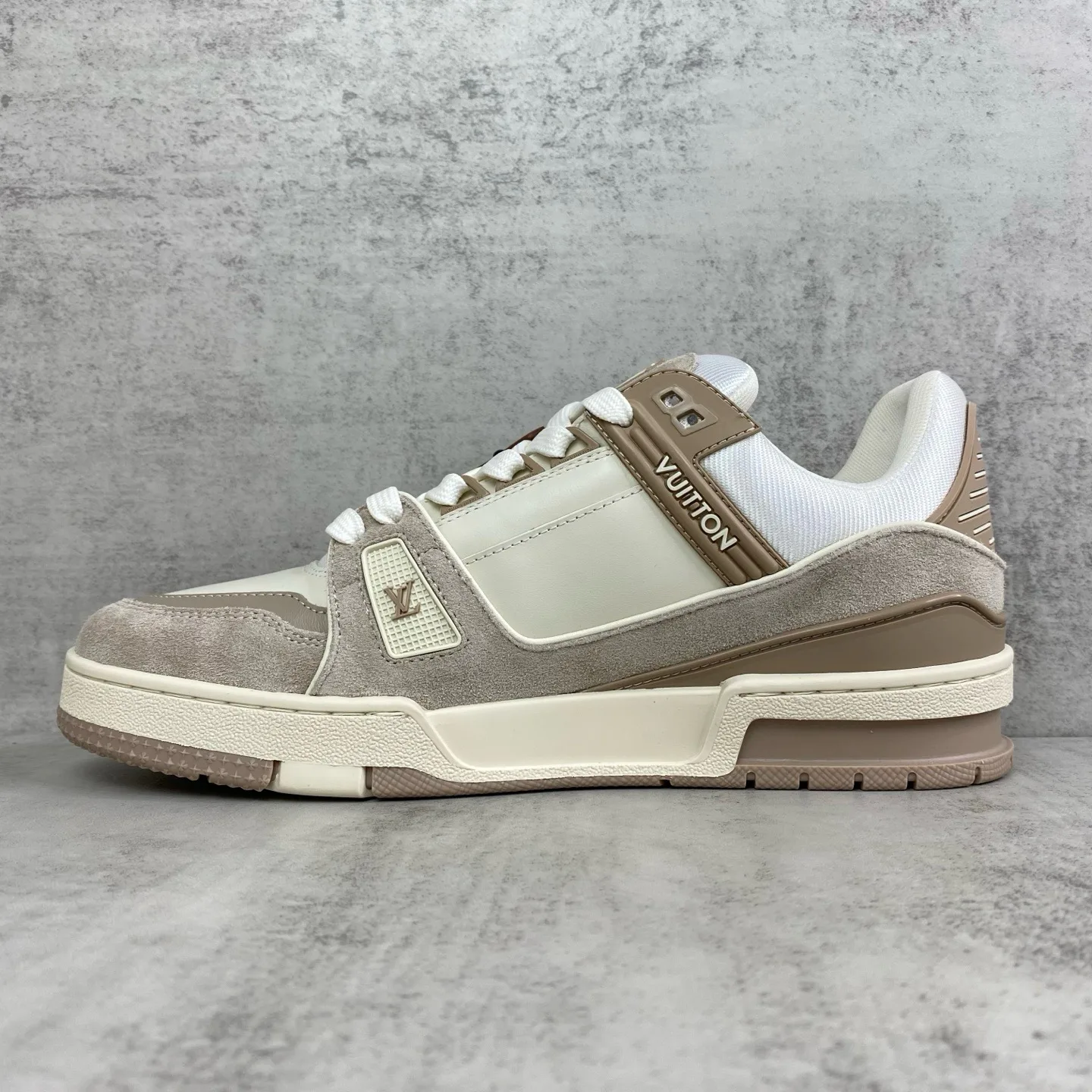 Women's Sneakers LOUIS VUITTON 17961751
