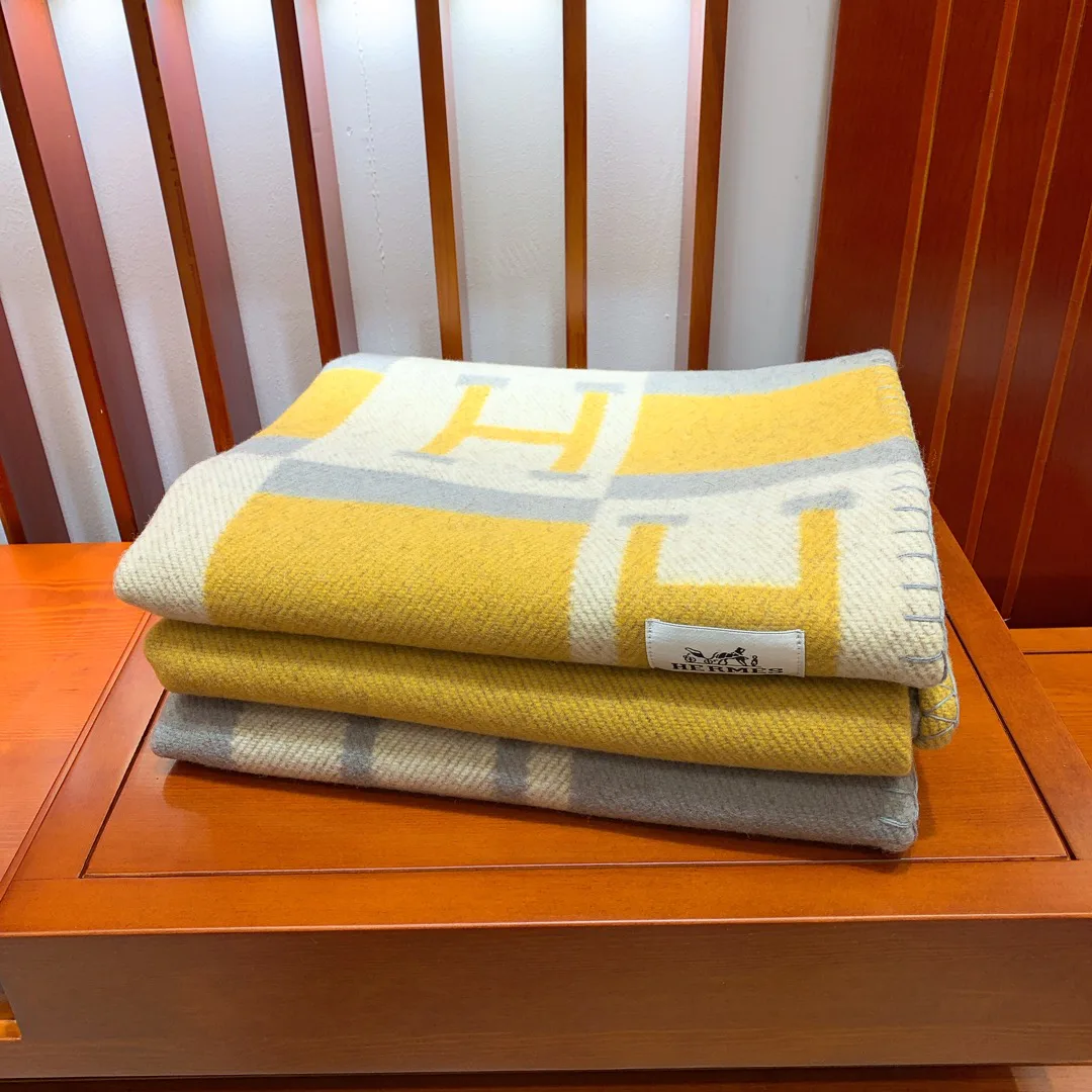 Textiles HERMES 17992391