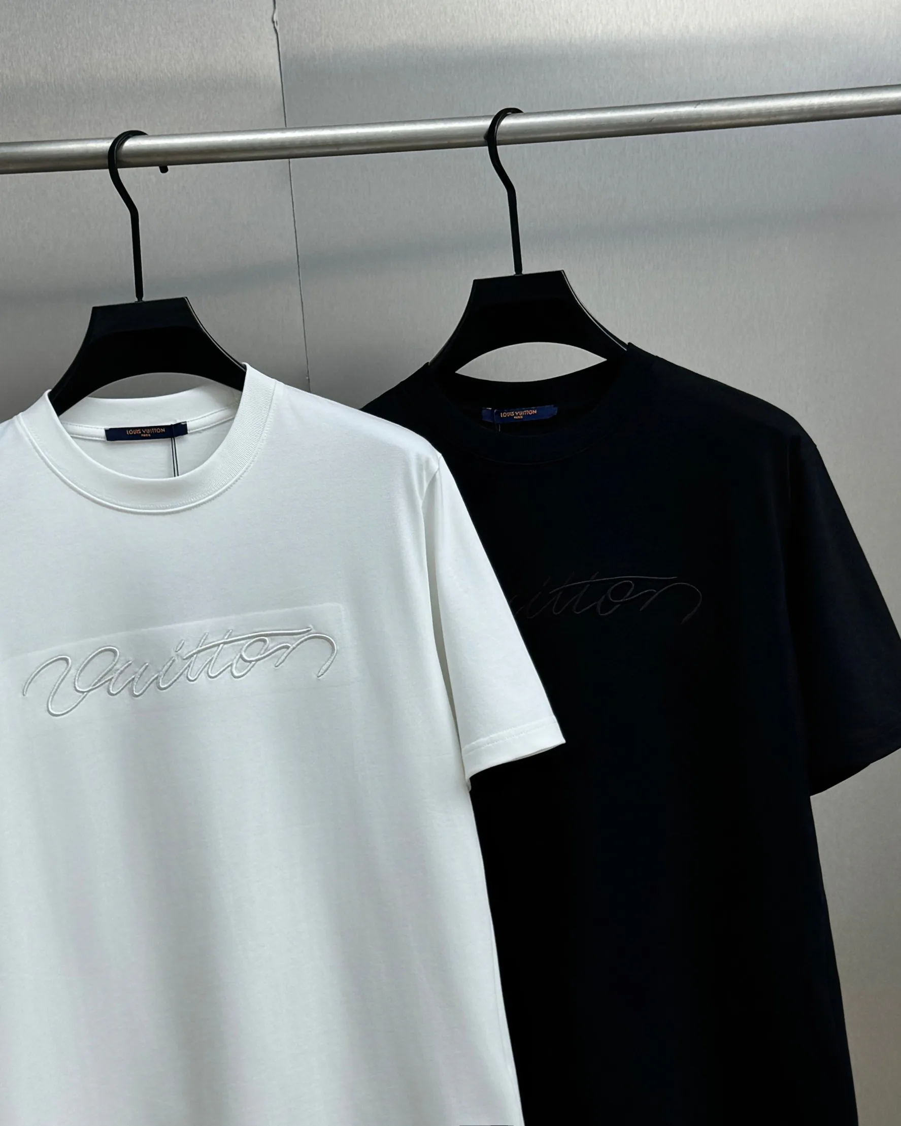 Men's T-Shirts LOUIS VUITTON 17510437