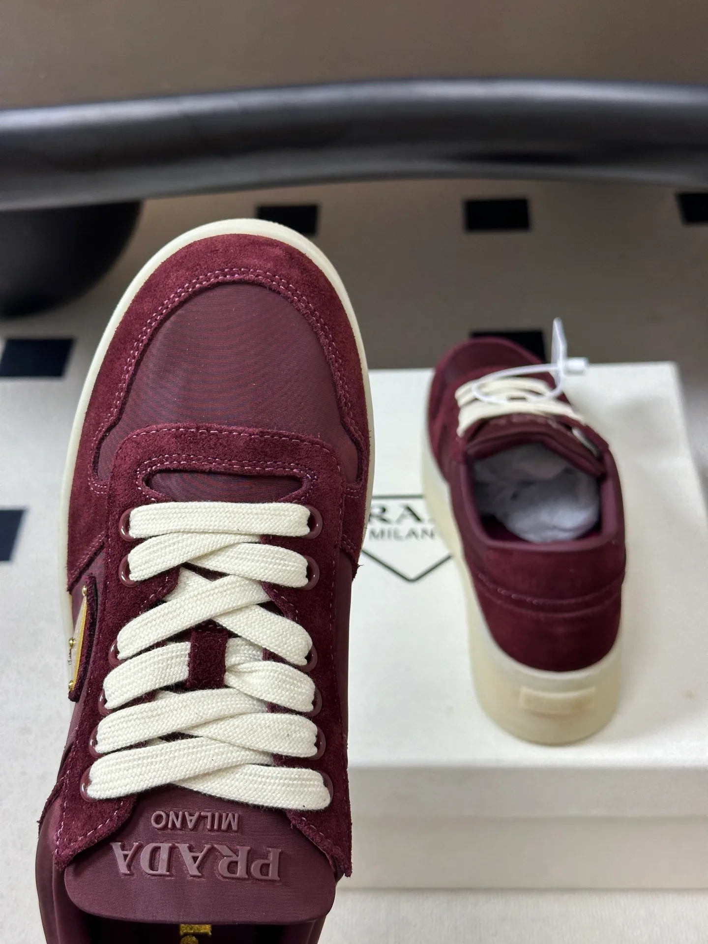Women's Sneakers PRADA 18041556
