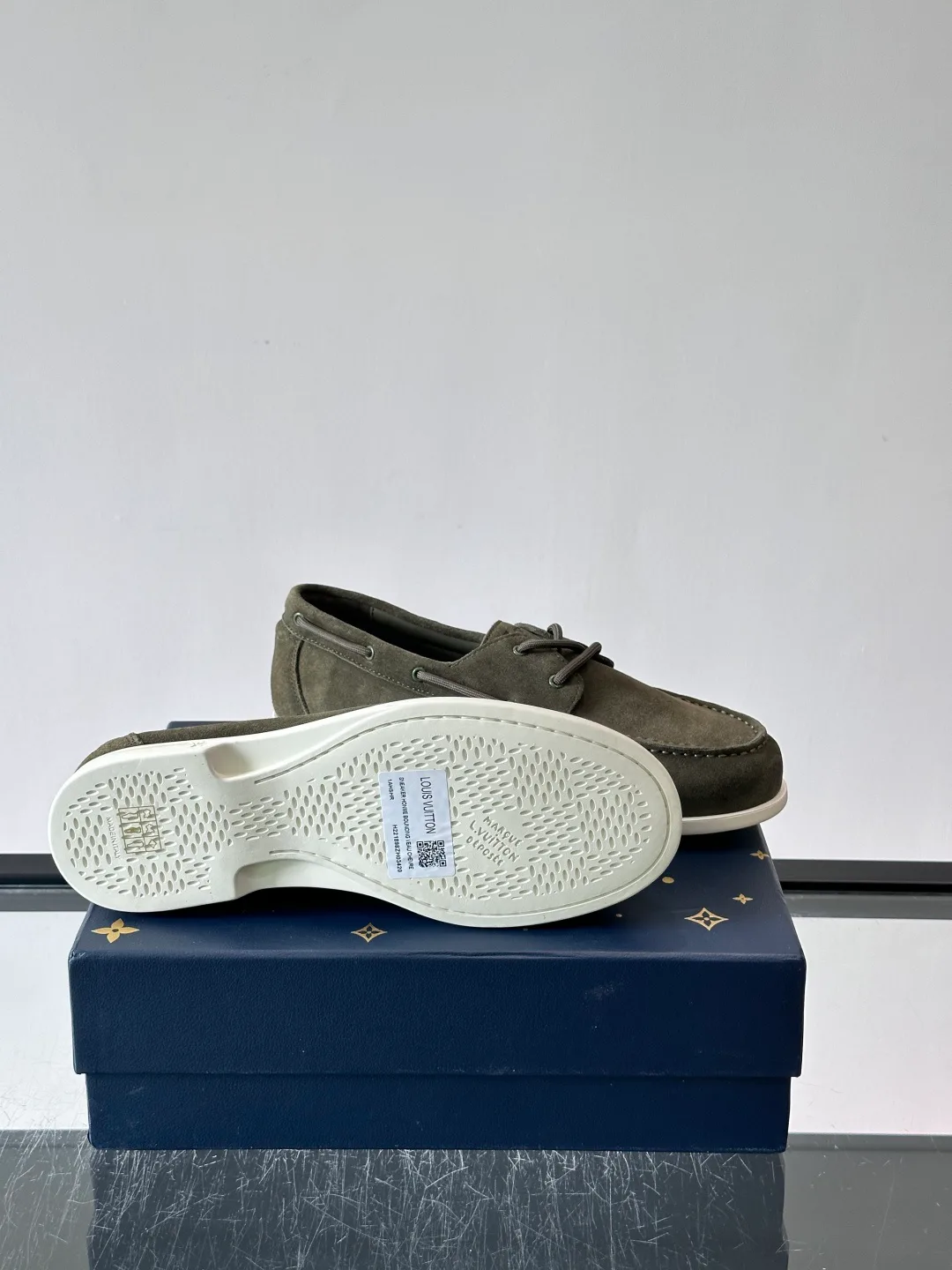 Men's Loafers And Dress Shoes LOUIS VUITTON 17941070