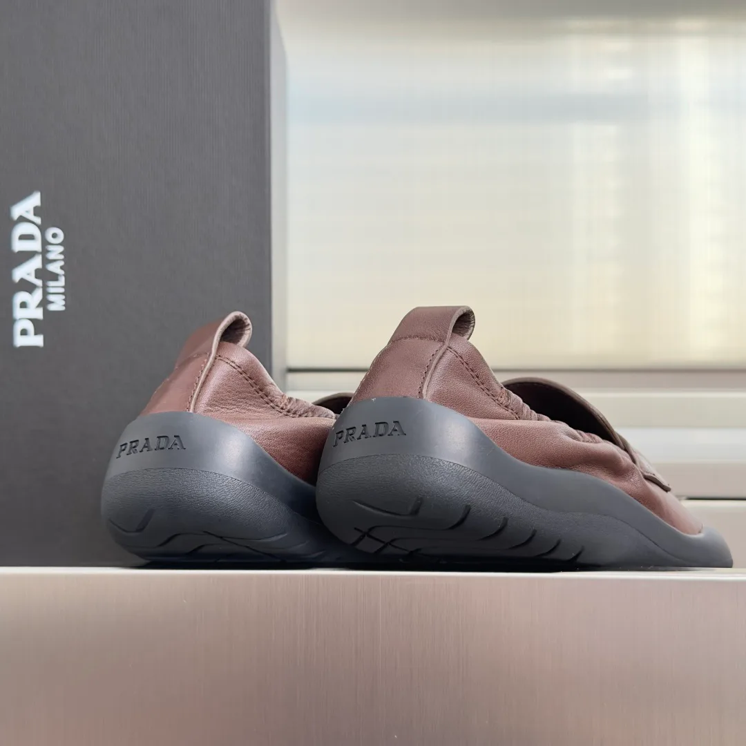 Women's Loafers And Moccasins PRADA 18505128