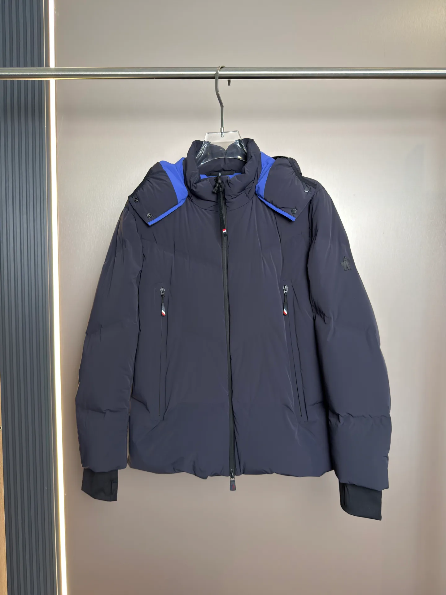 Куртки И Пуховики Мужские Moncler 18621312