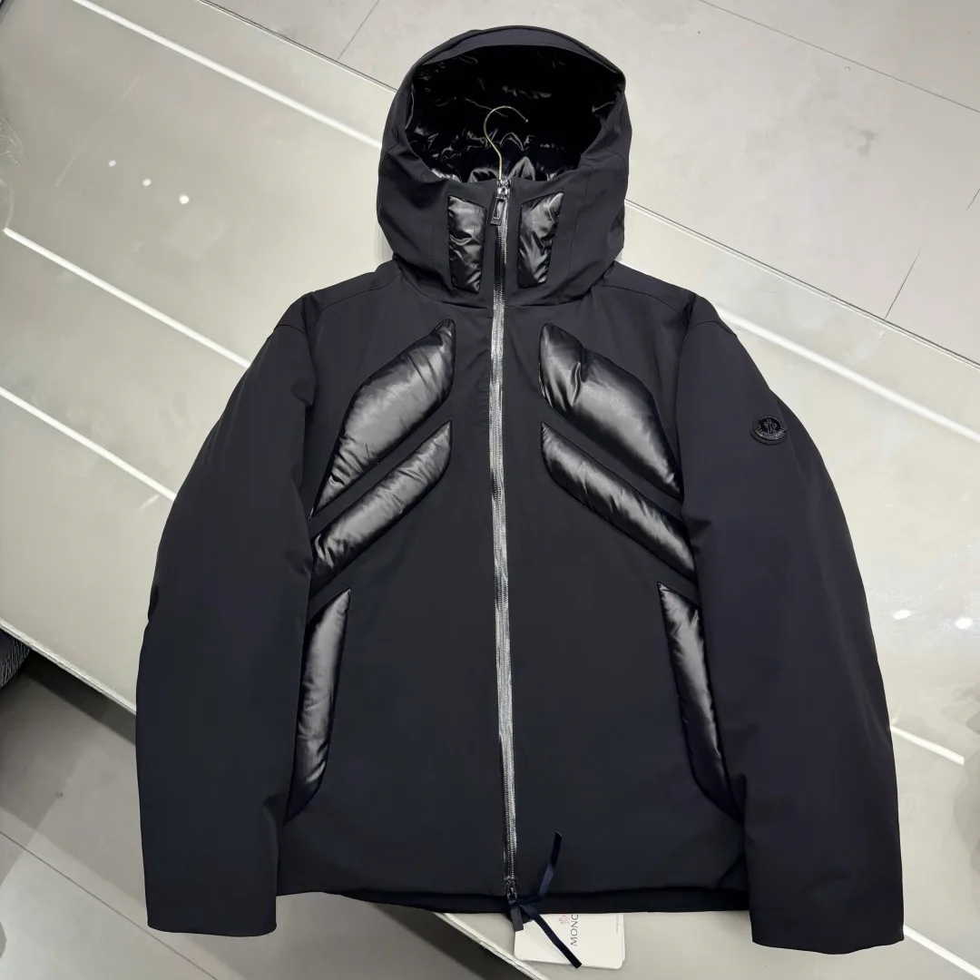 Men's Jackets And Down Jackets MONCLER 17418482