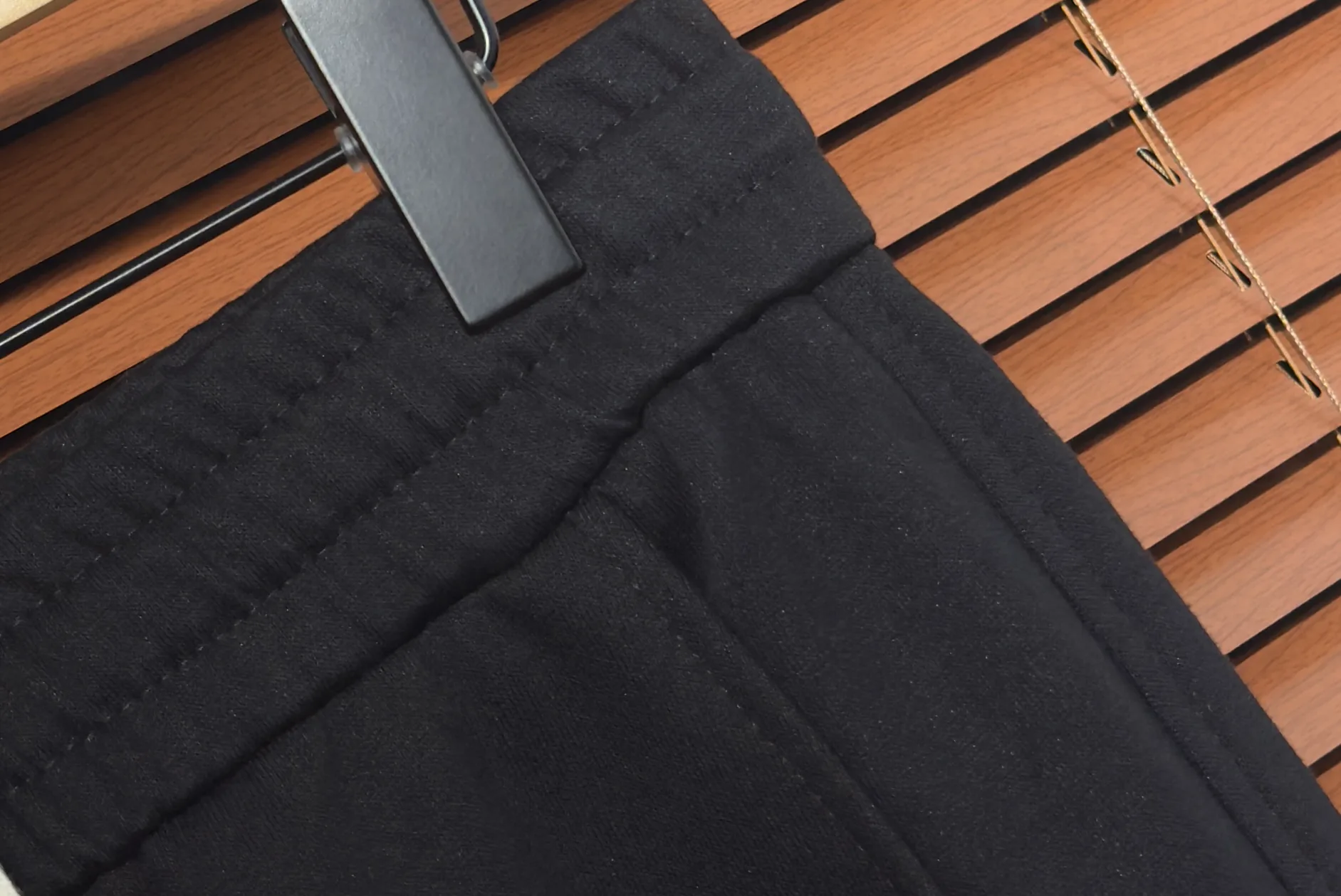 Men's Trousers MONCLER 18098312