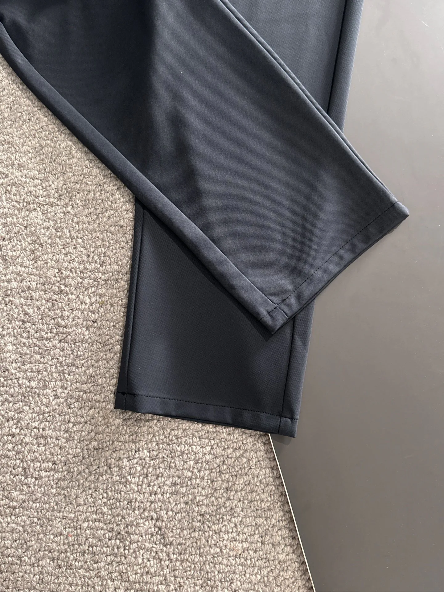 Men's Trousers ARMANI 18098051