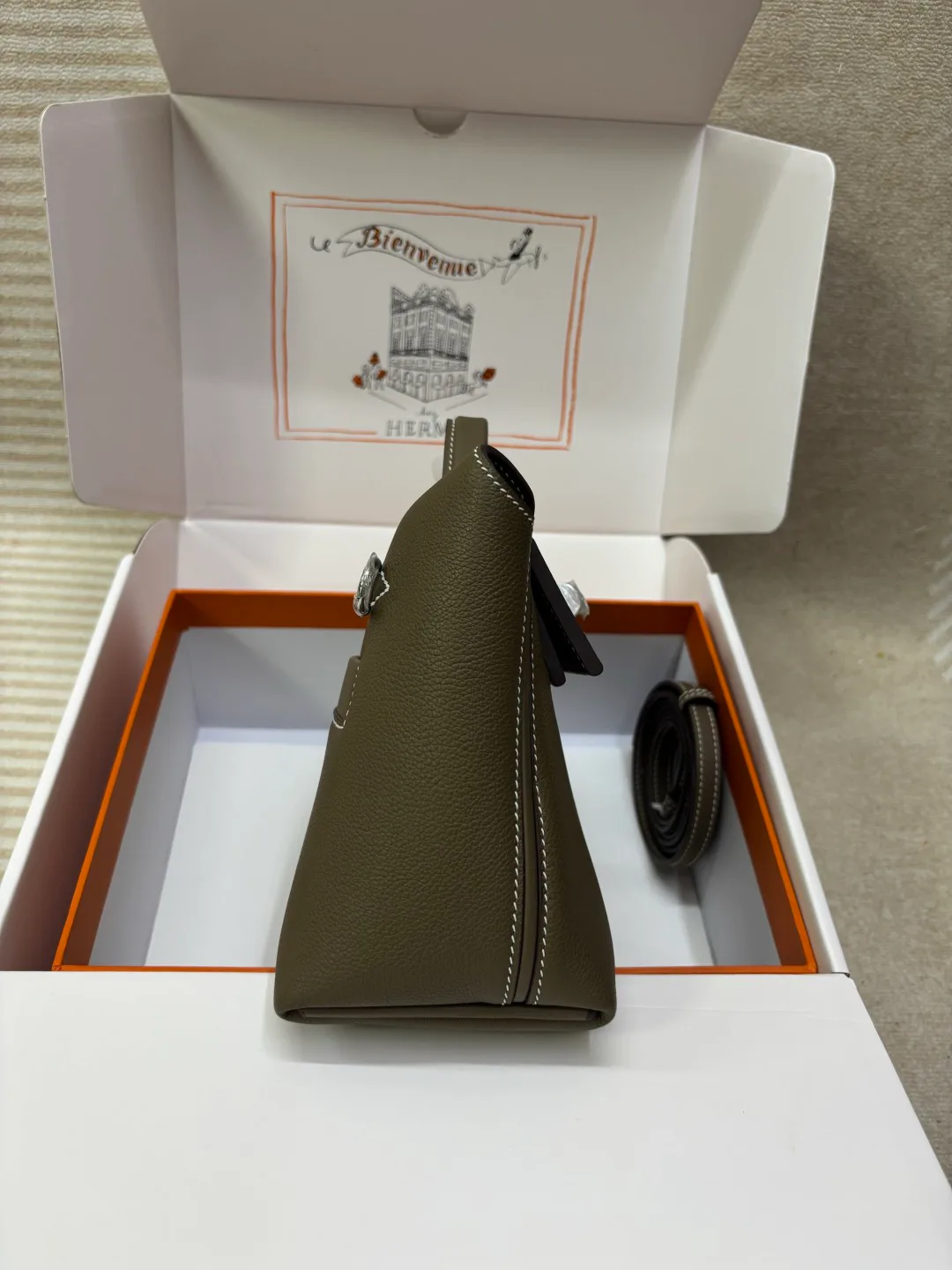 Women's Classic Handbags HERMES 17651562