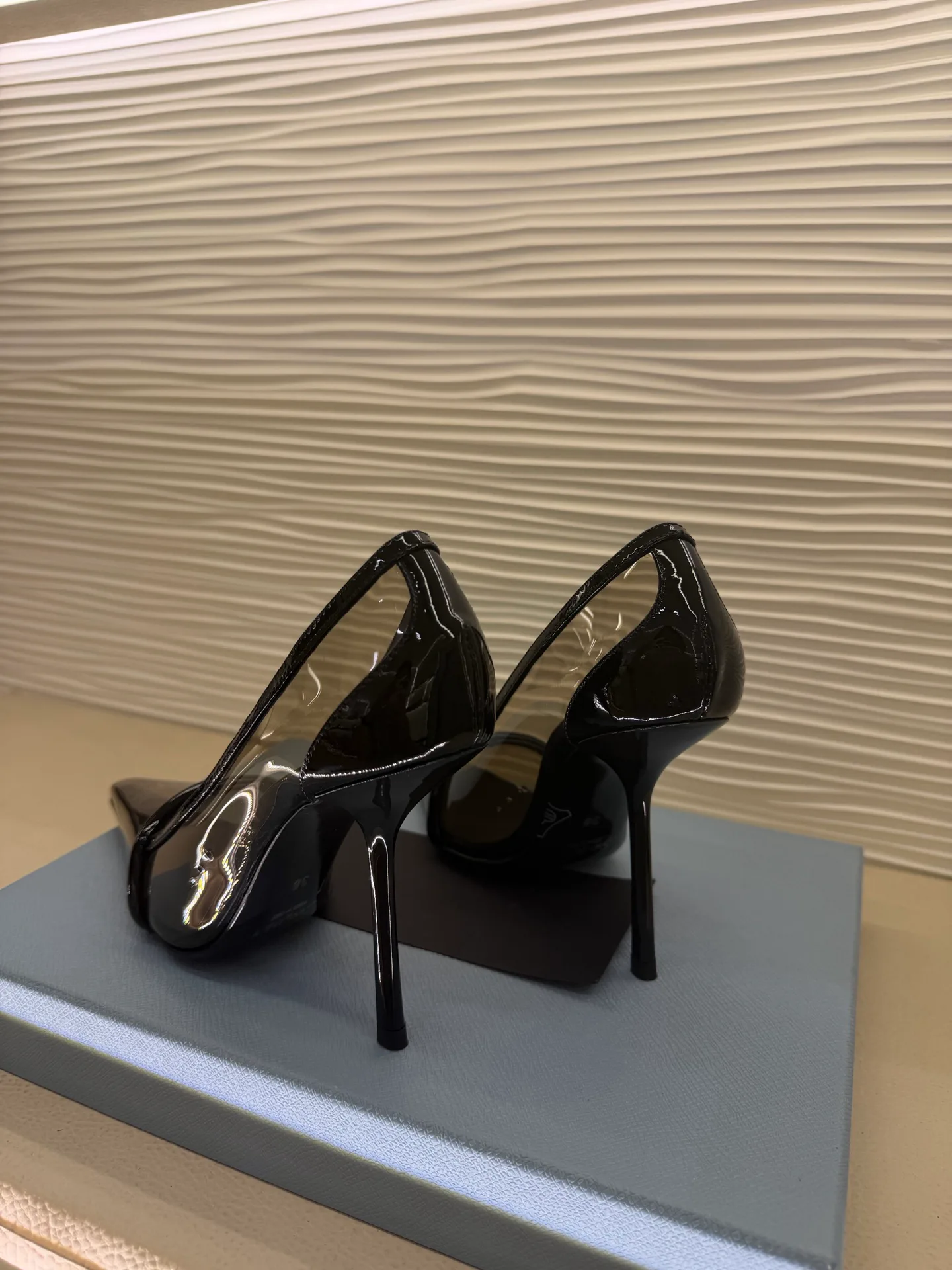 Women's Heels SAINT LAURENT 17664974