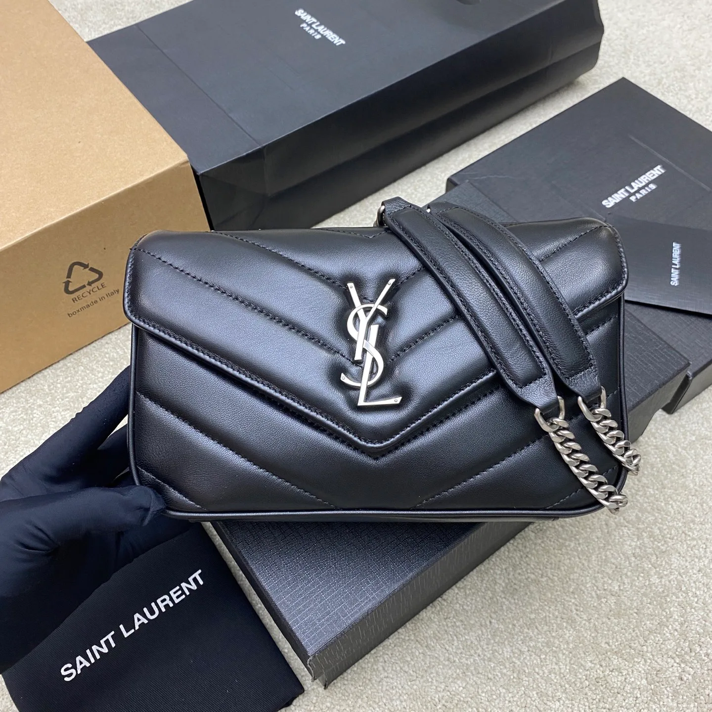 Women's Classic Handbags SAINT LAURENT 17571678