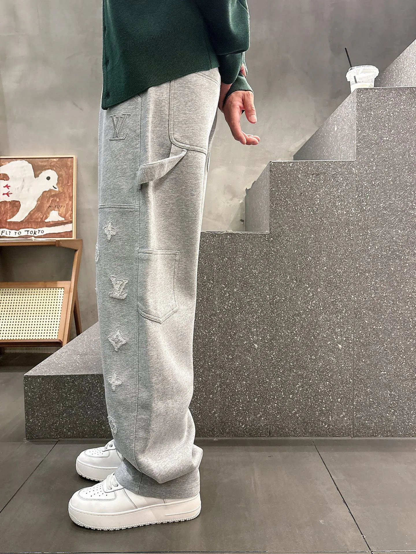 Брюки Мужские Louis Vuitton 18596867