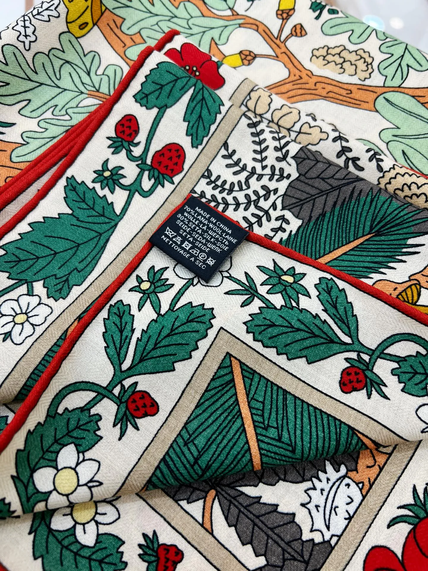 Silk Scarves HERMES 18222459