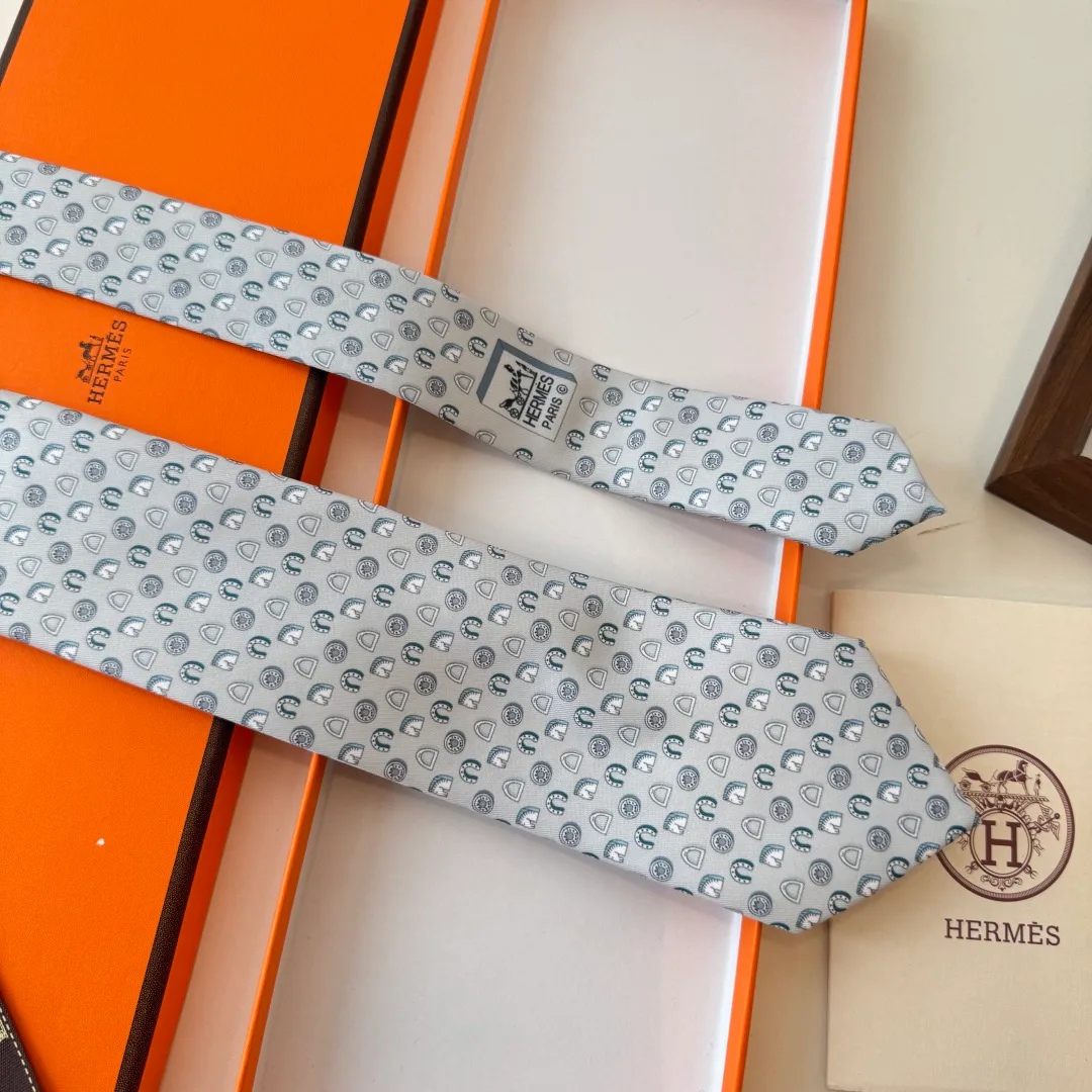 Silk Scarves HERMES 17448509