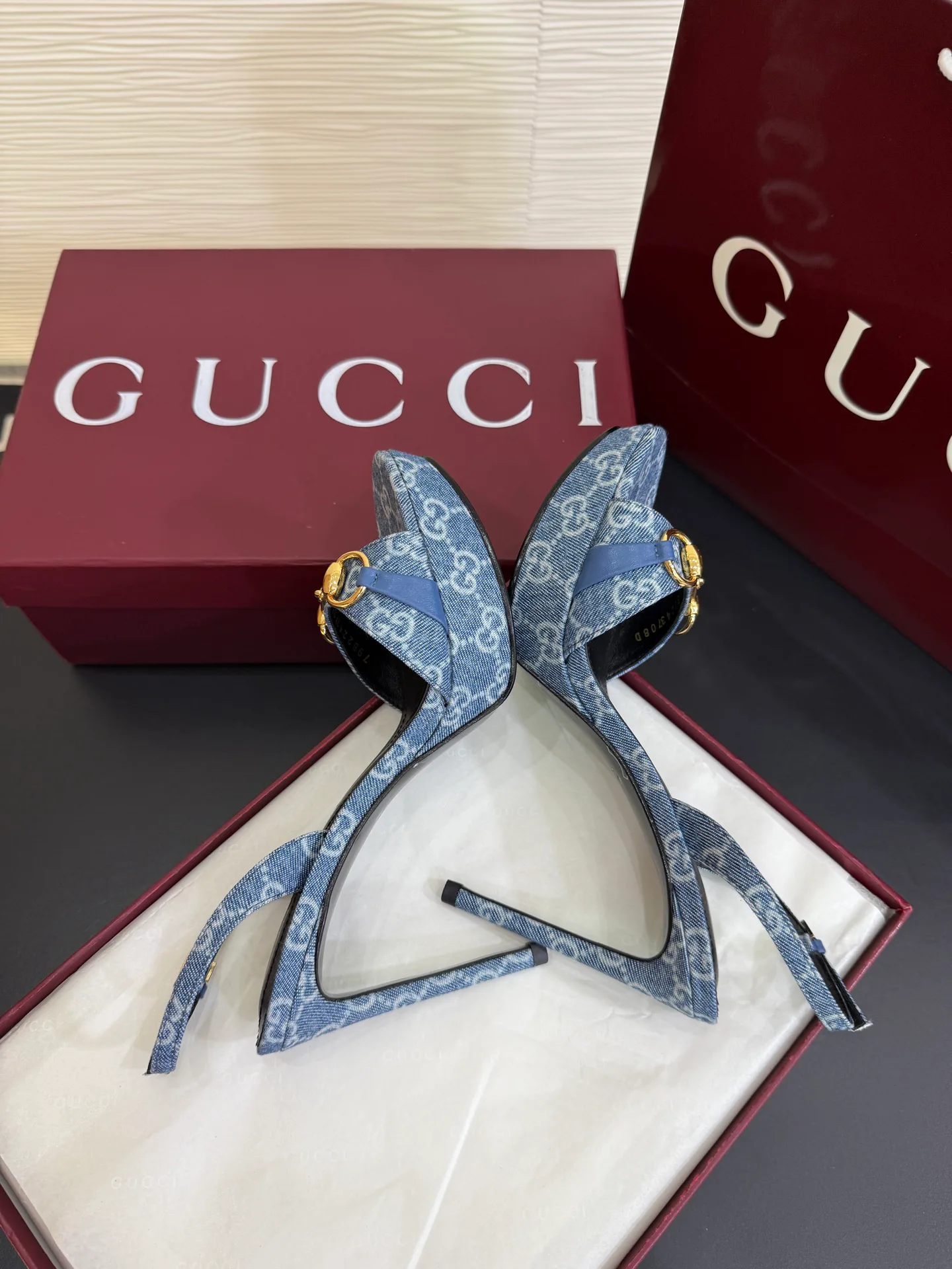 Women's Open-Toe Sandals GUCCI 18071180