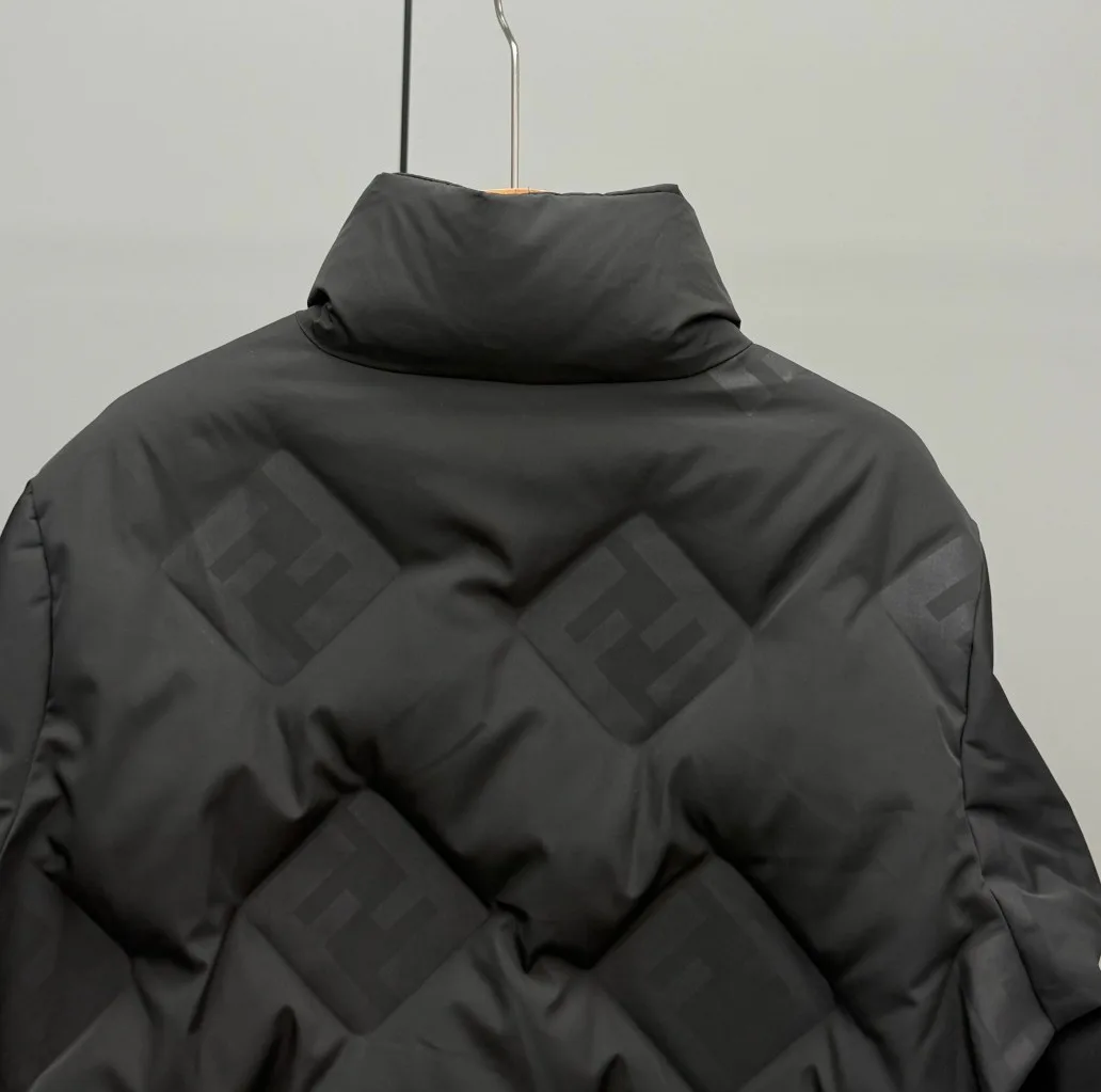 Women's Jackets And Down Jackets FENDI 18106479