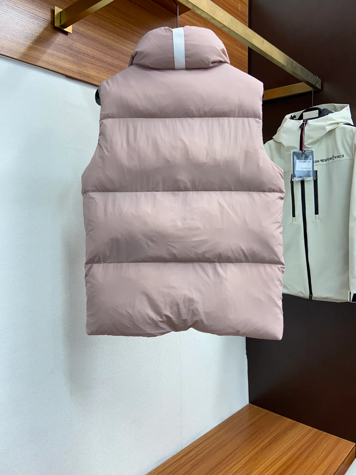 Жилеты Мужские Canada Goose 18684497