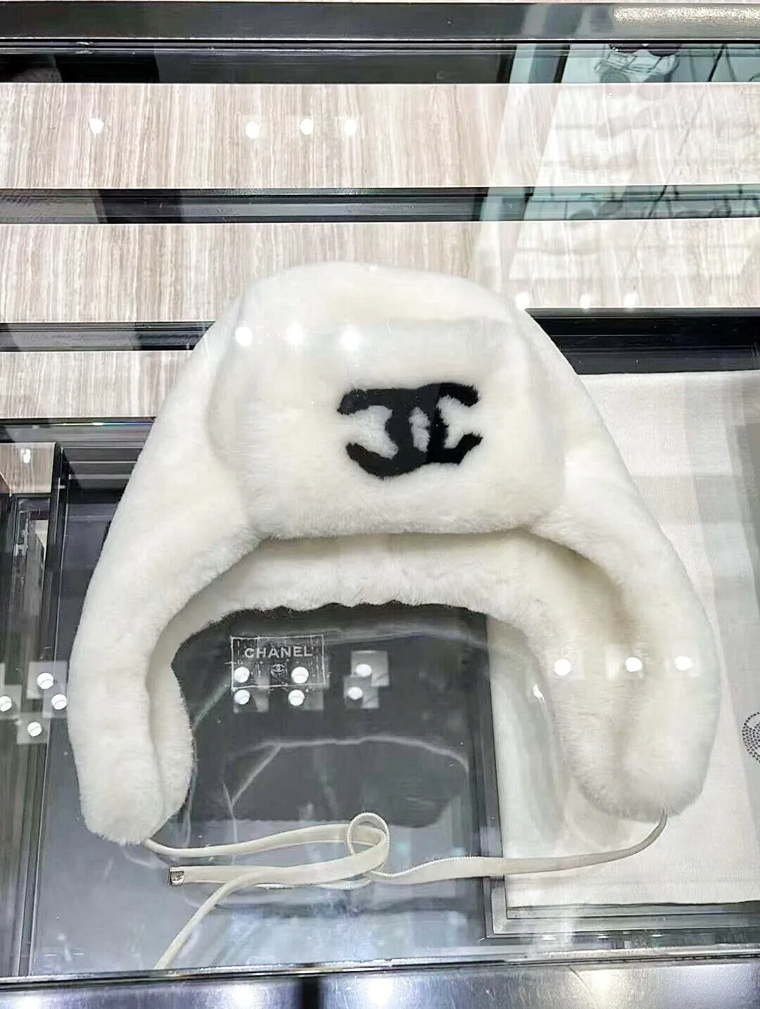 Hats CHANEL 18347937