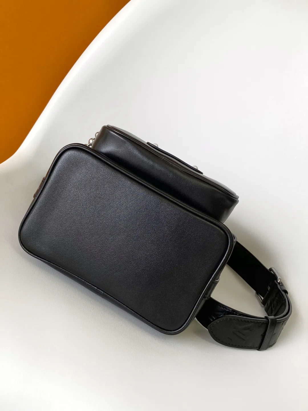 Классические Сумки Женские Louis Vuitton 18664403