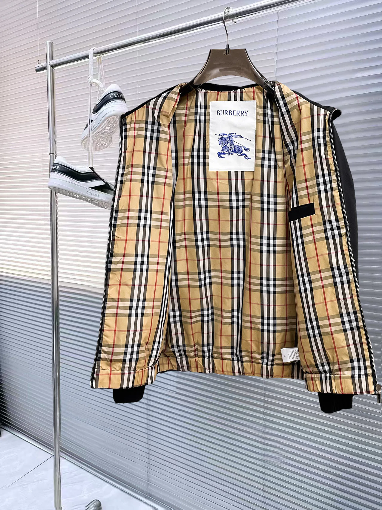 Men's Jackets And Down Jackets BURBERRY 17924247