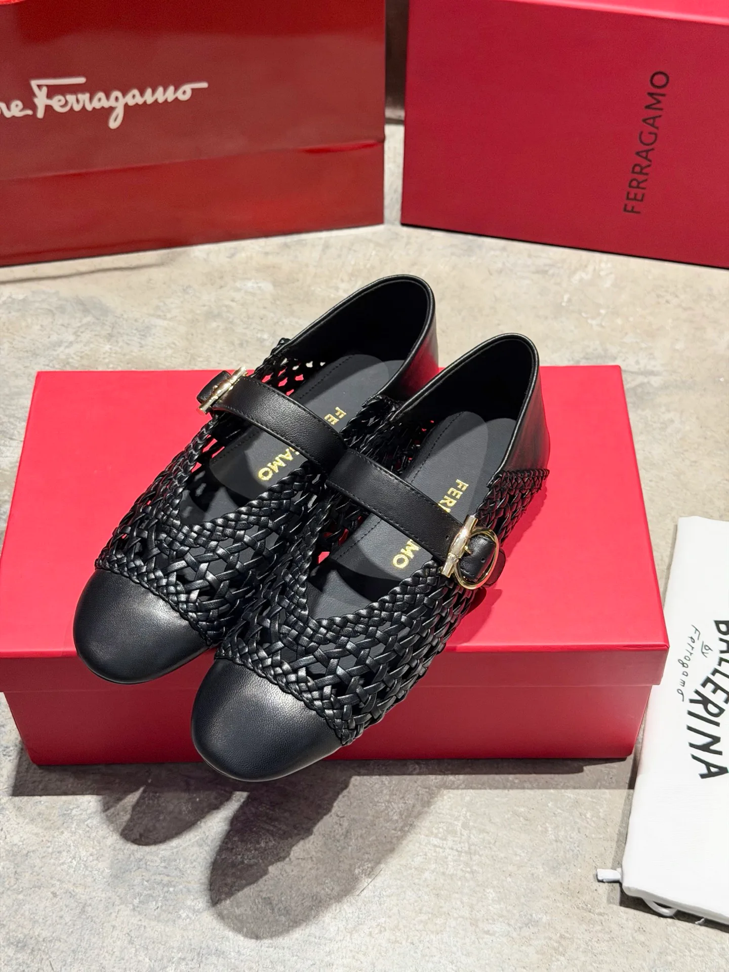 Women's Ballet Flats SALVATORE FERRAGAMO 17642560