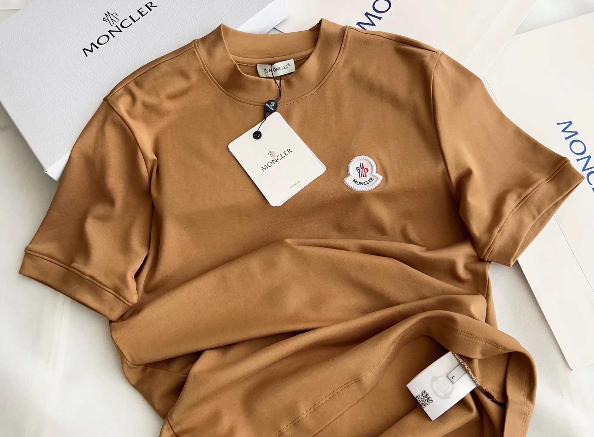 Men's T-Shirts MONCLER 18469170
