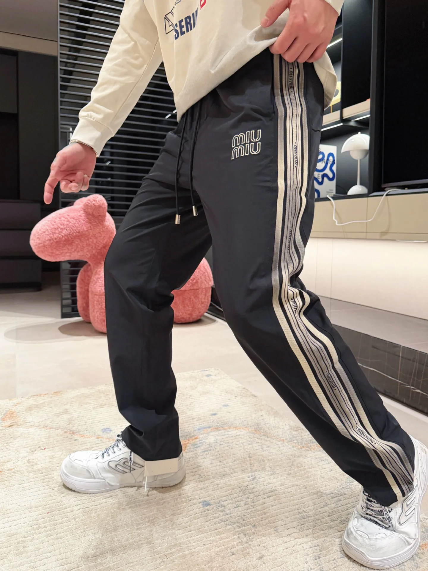 Men's Trousers MIU MIU 18499730