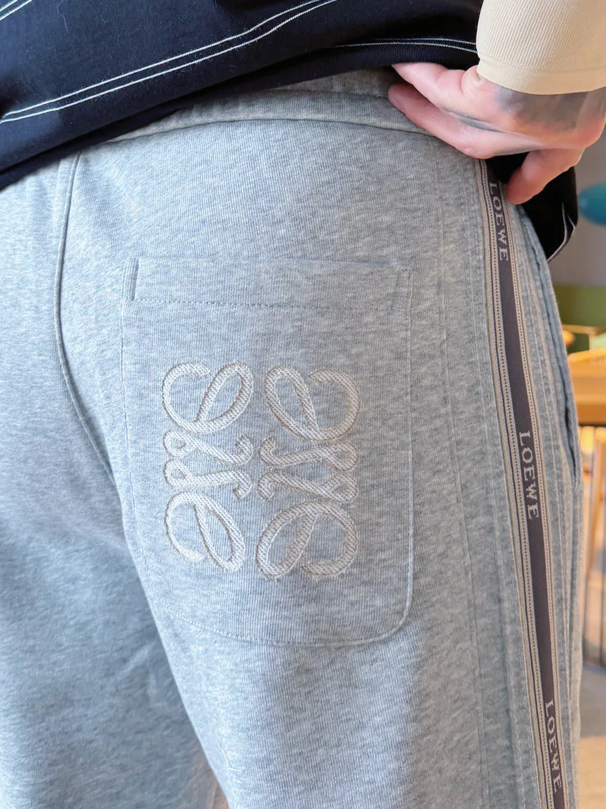 Men's Trousers LOEWE 18345732