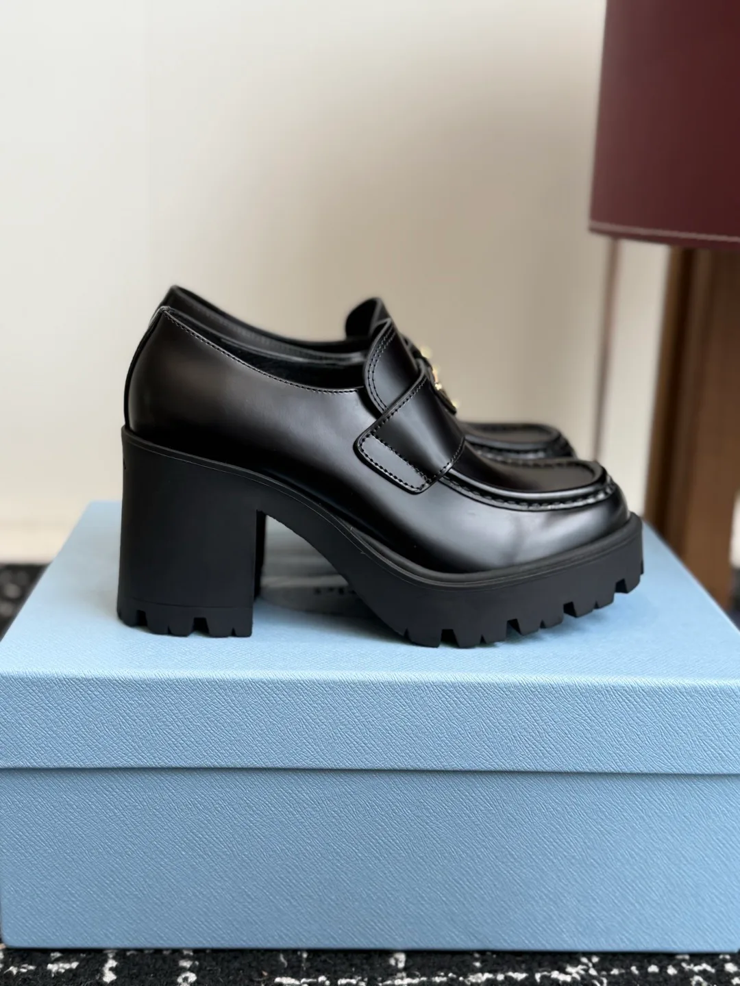 Women's Loafers And Moccasins PRADA 17915319