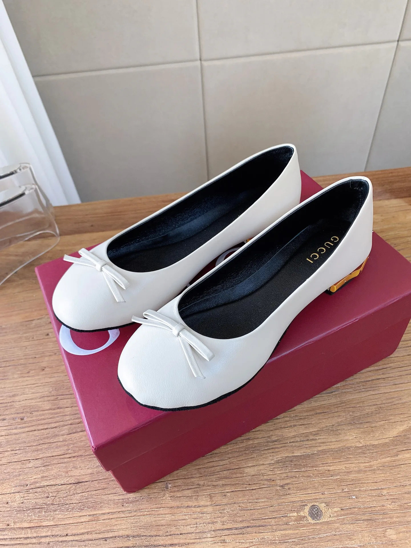 Women's Ballet Flats GUCCI 18159966