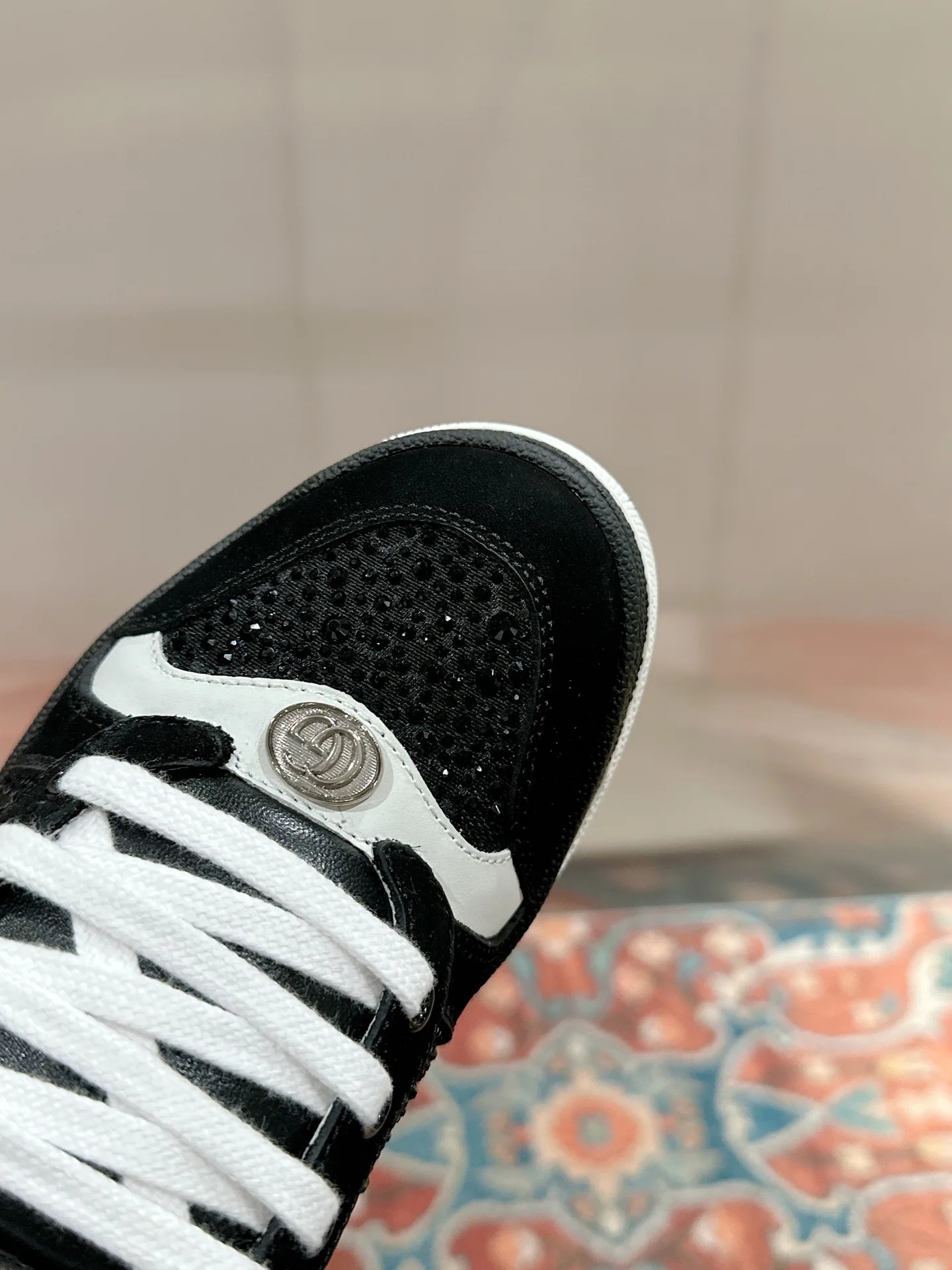 Women's Sneakers GUCCI 17956652