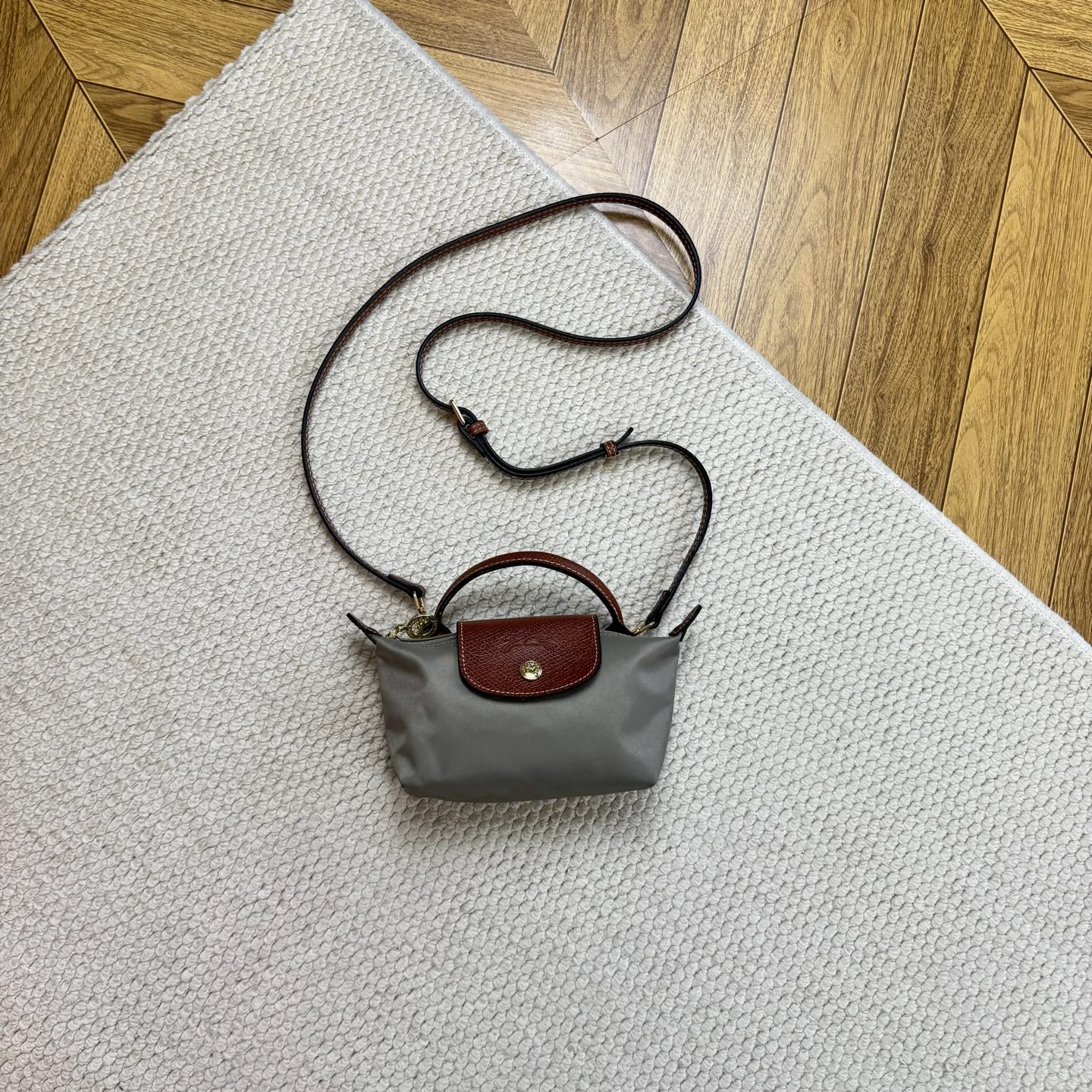 Women's Classic Handbags LONGCHAMP 17875591