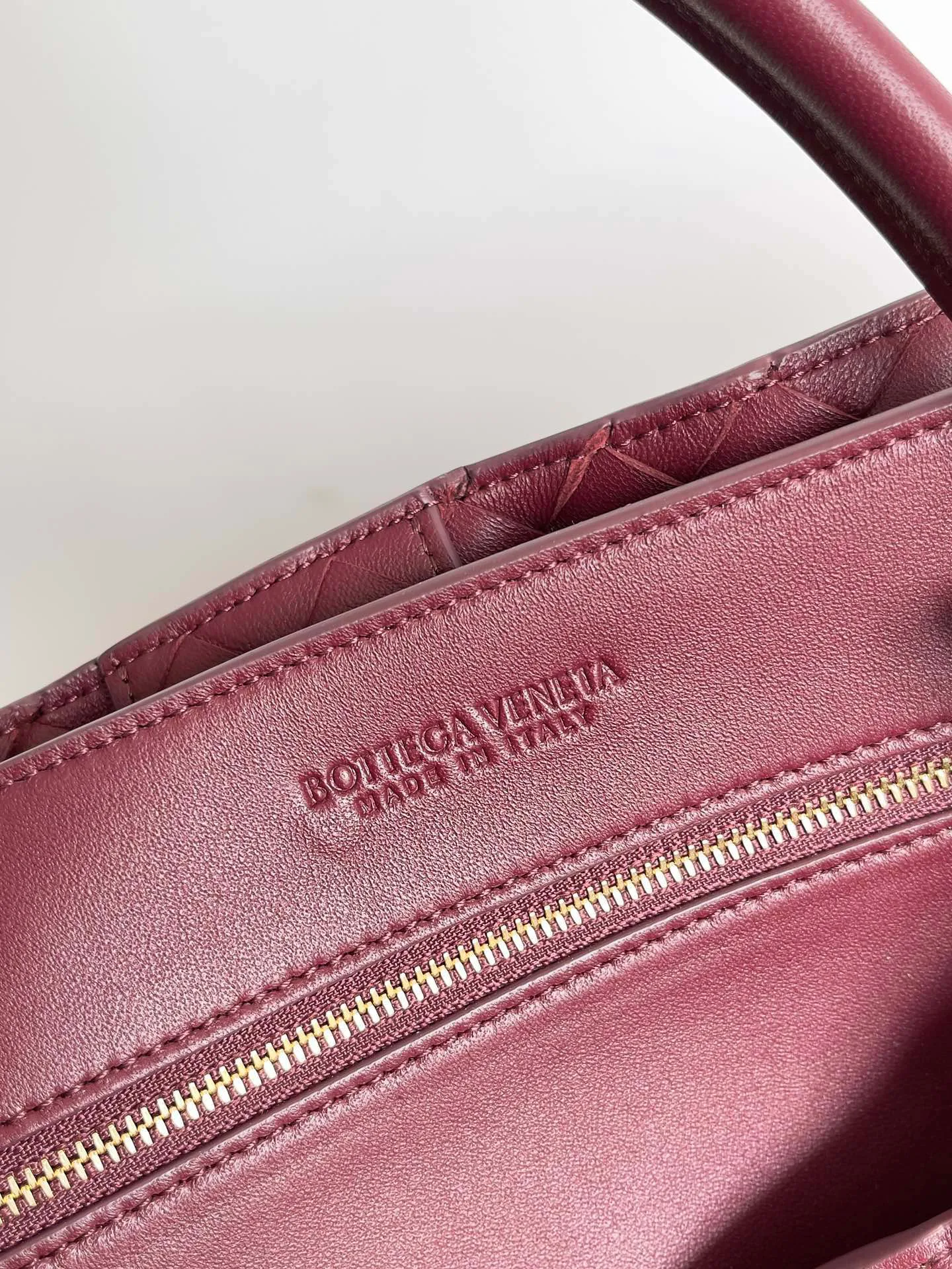 Women's Classic Handbags BOTTEGA VENETA 17972837