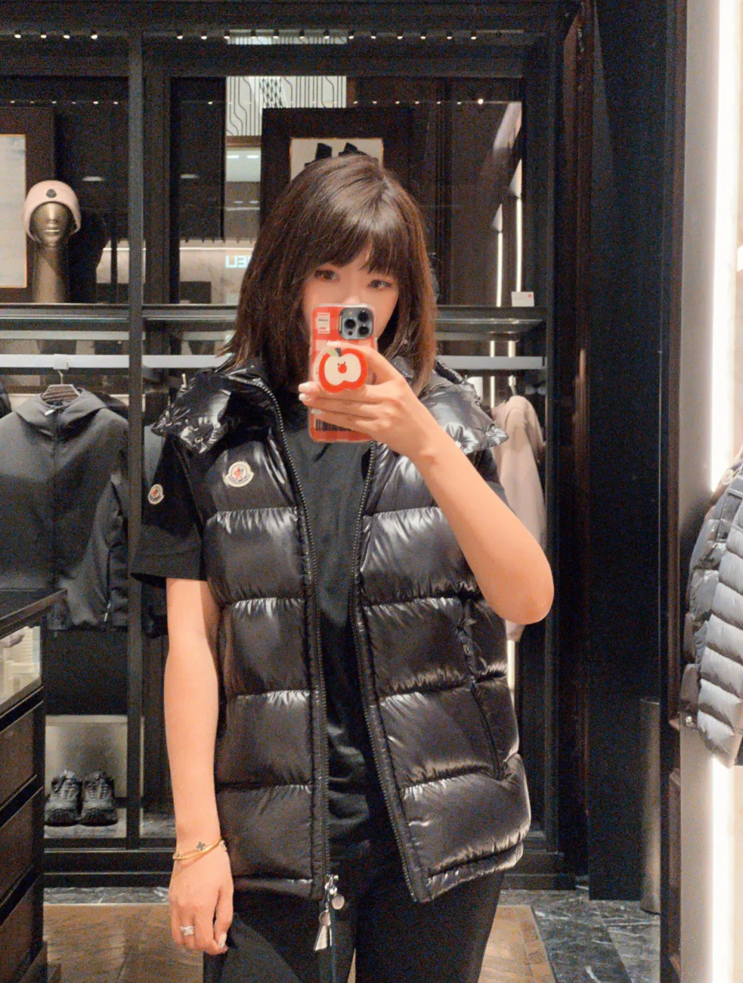 Жилеты Мужские Moncler 18634211