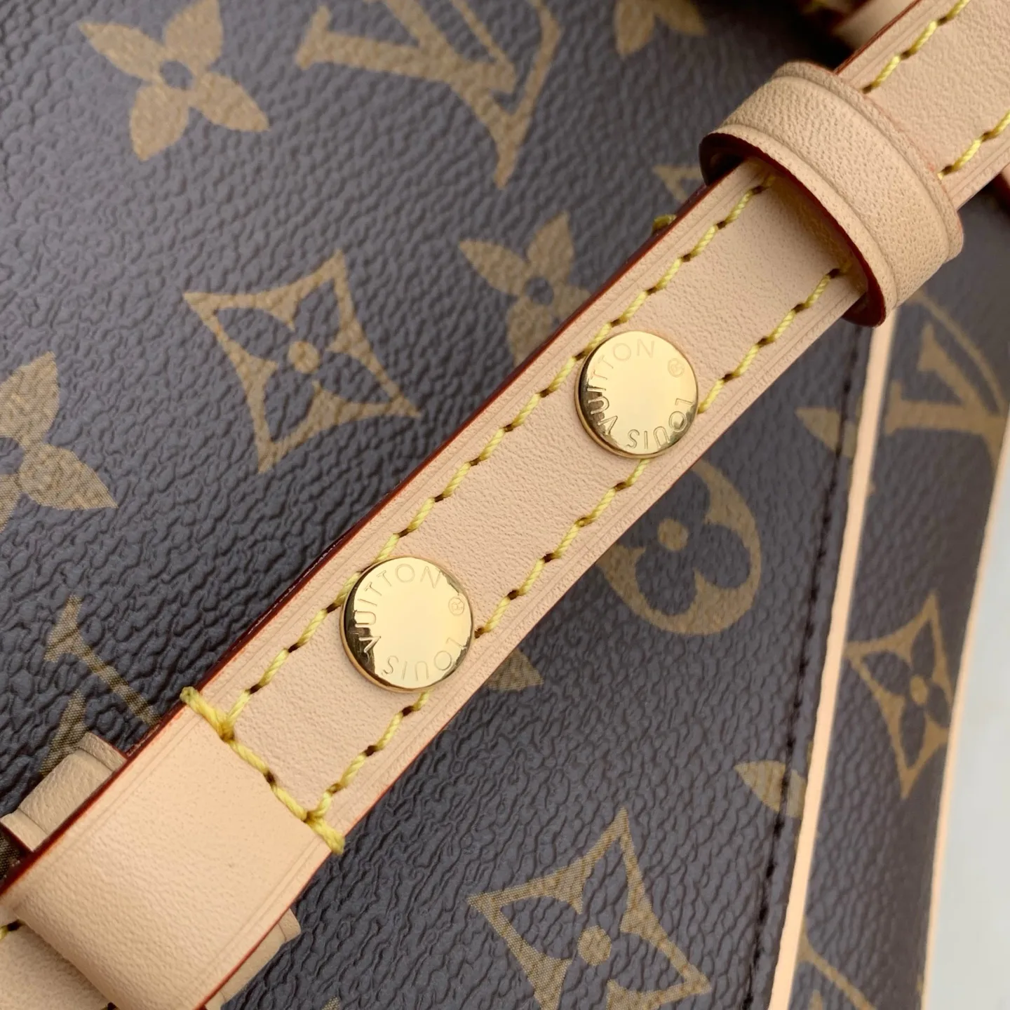 Women's Classic Handbags LOUIS VUITTON 18147432