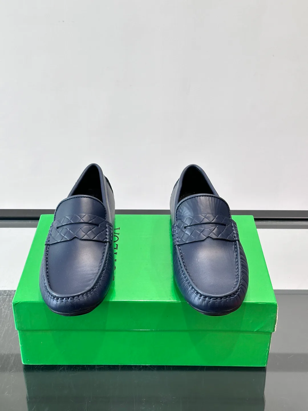 Men's Loafers And Dress Shoes BOTTEGA VENETA 18102747