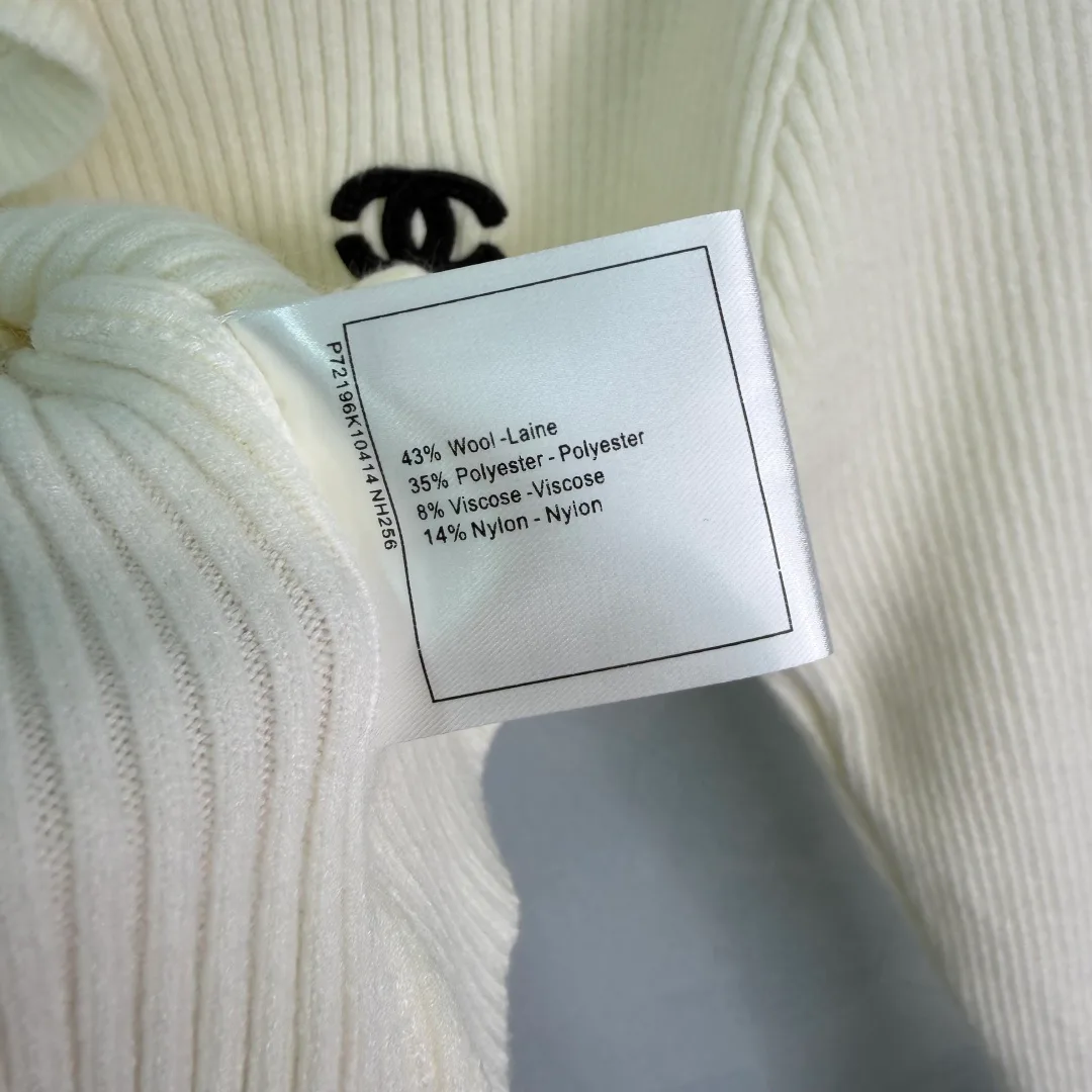 Women's Jumpers And Sweaters CHANEL 18263122