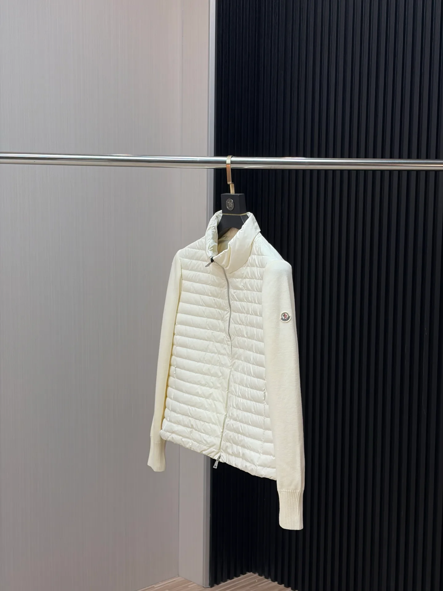 Men's Jackets And Down Jackets MONCLER 18029585