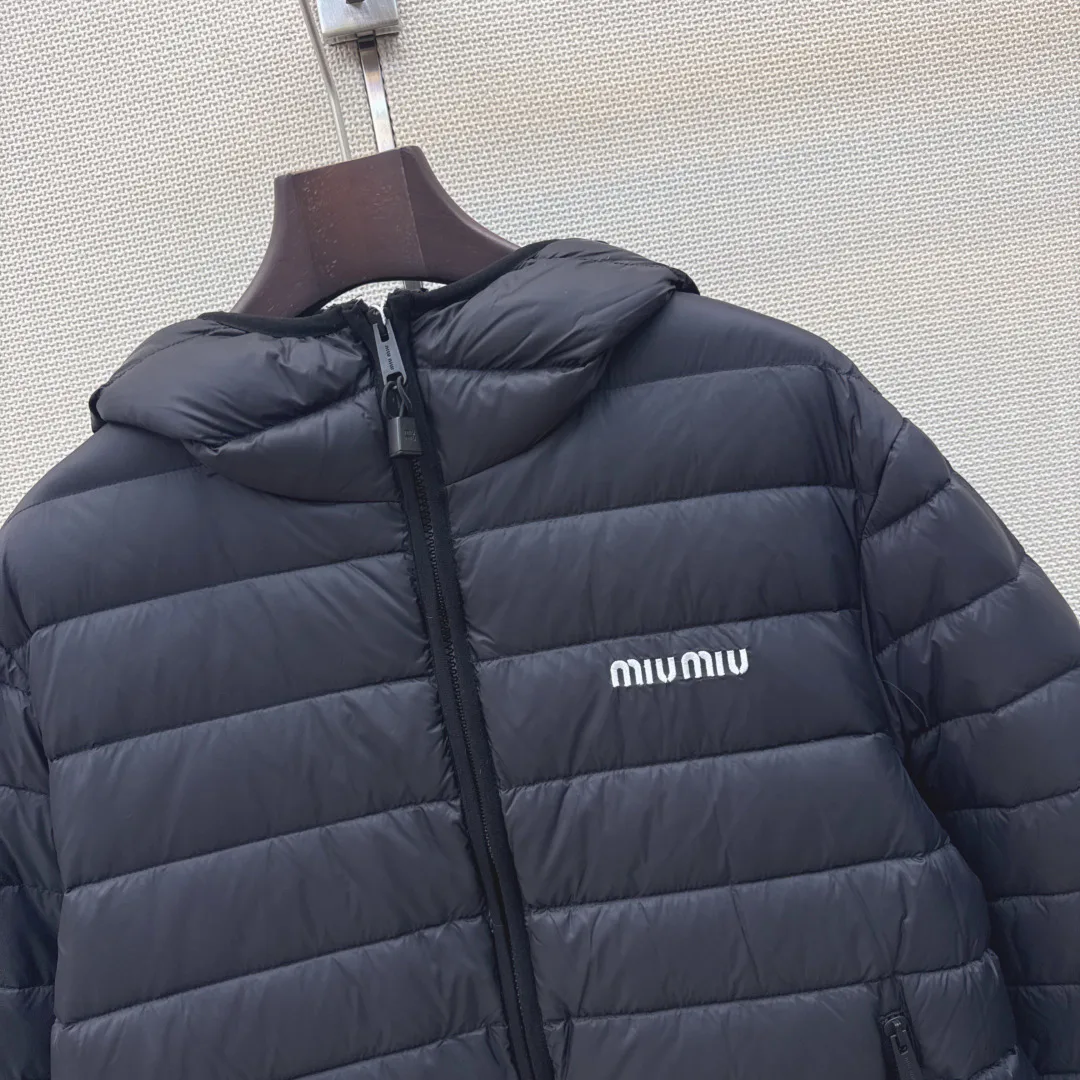 Women's Jackets And Down Jackets MIU MIU 18398188