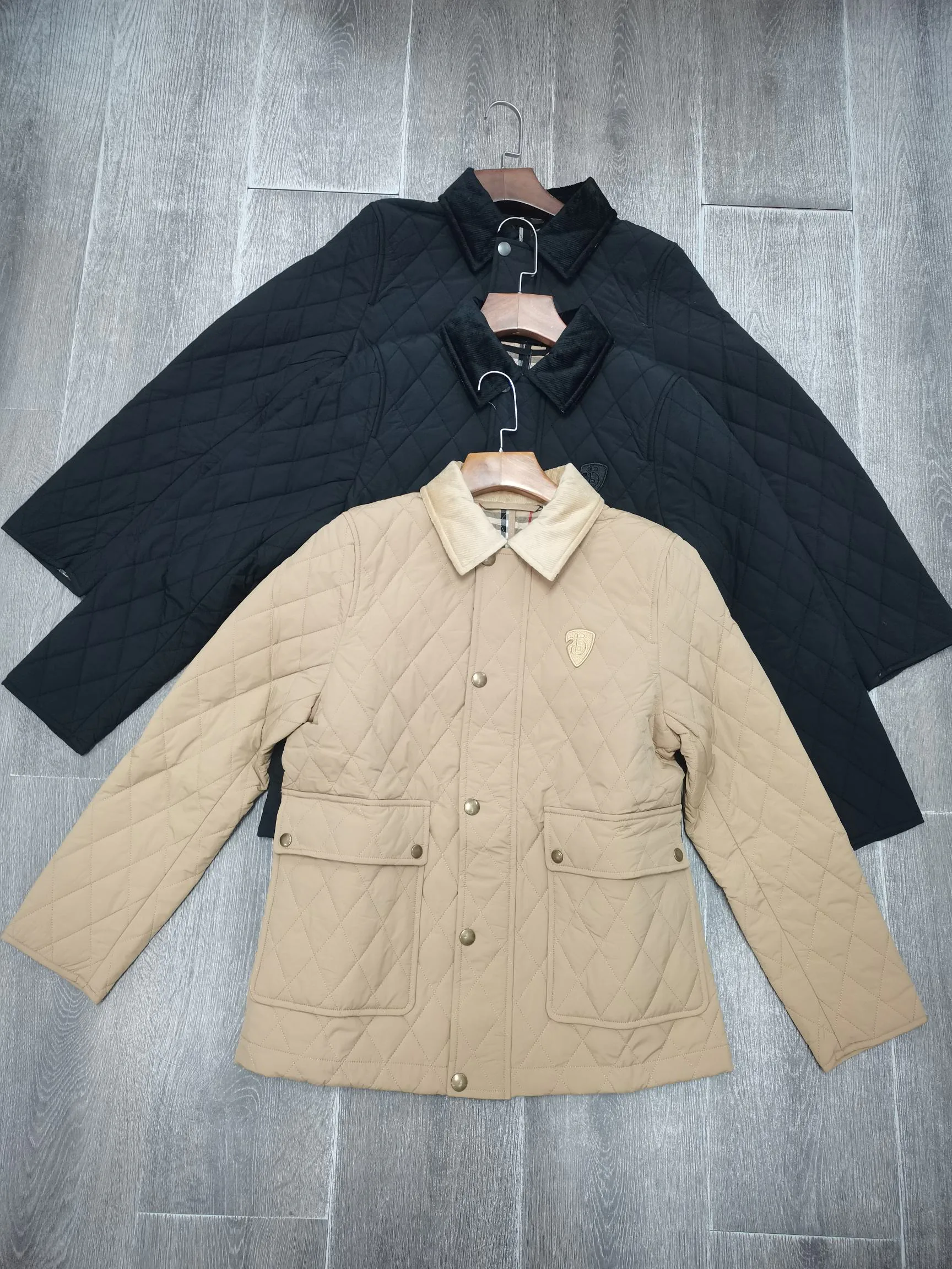 Women's Jackets And Down Jackets BURBERRY 17998528