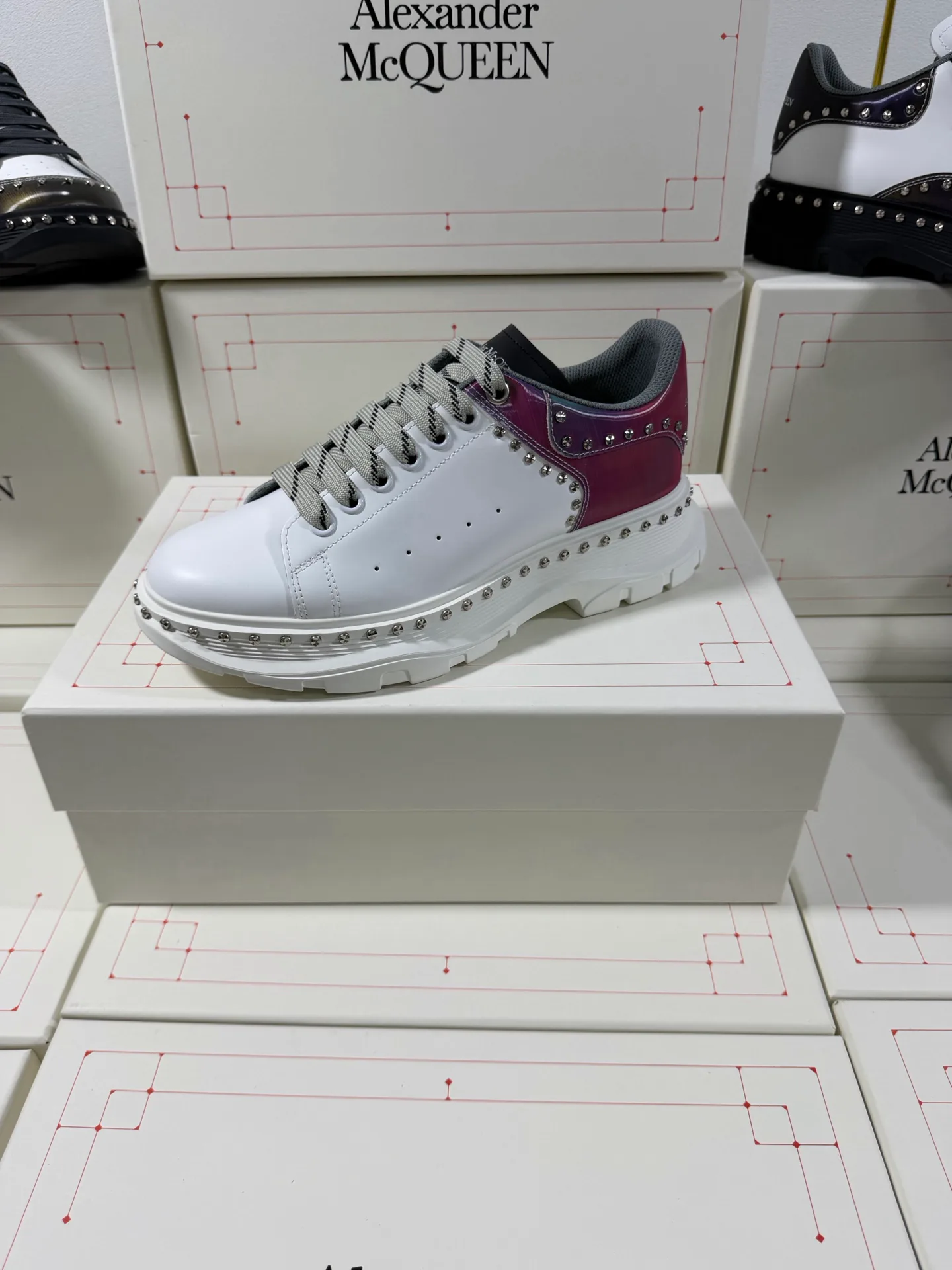 Women's Sneakers ALEXANDER MCQUEEN 18465103